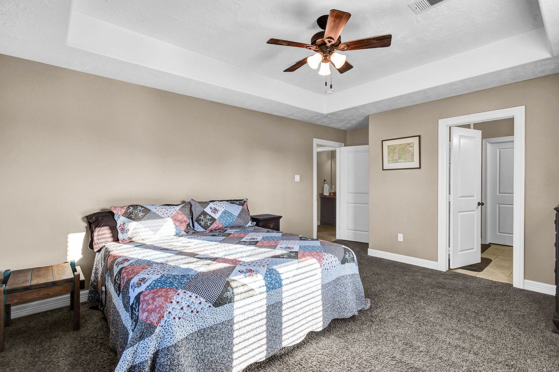406 Wellshire Drive, West Columbia, TX 77486