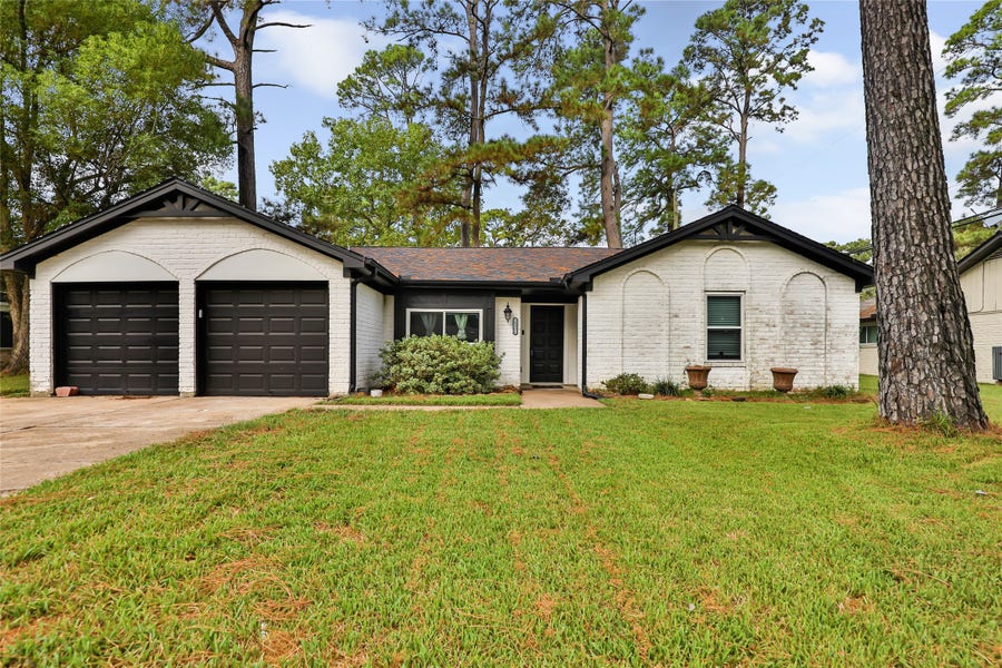Property photo for 20906 Flaming Arrow Trail, Crosby, TX