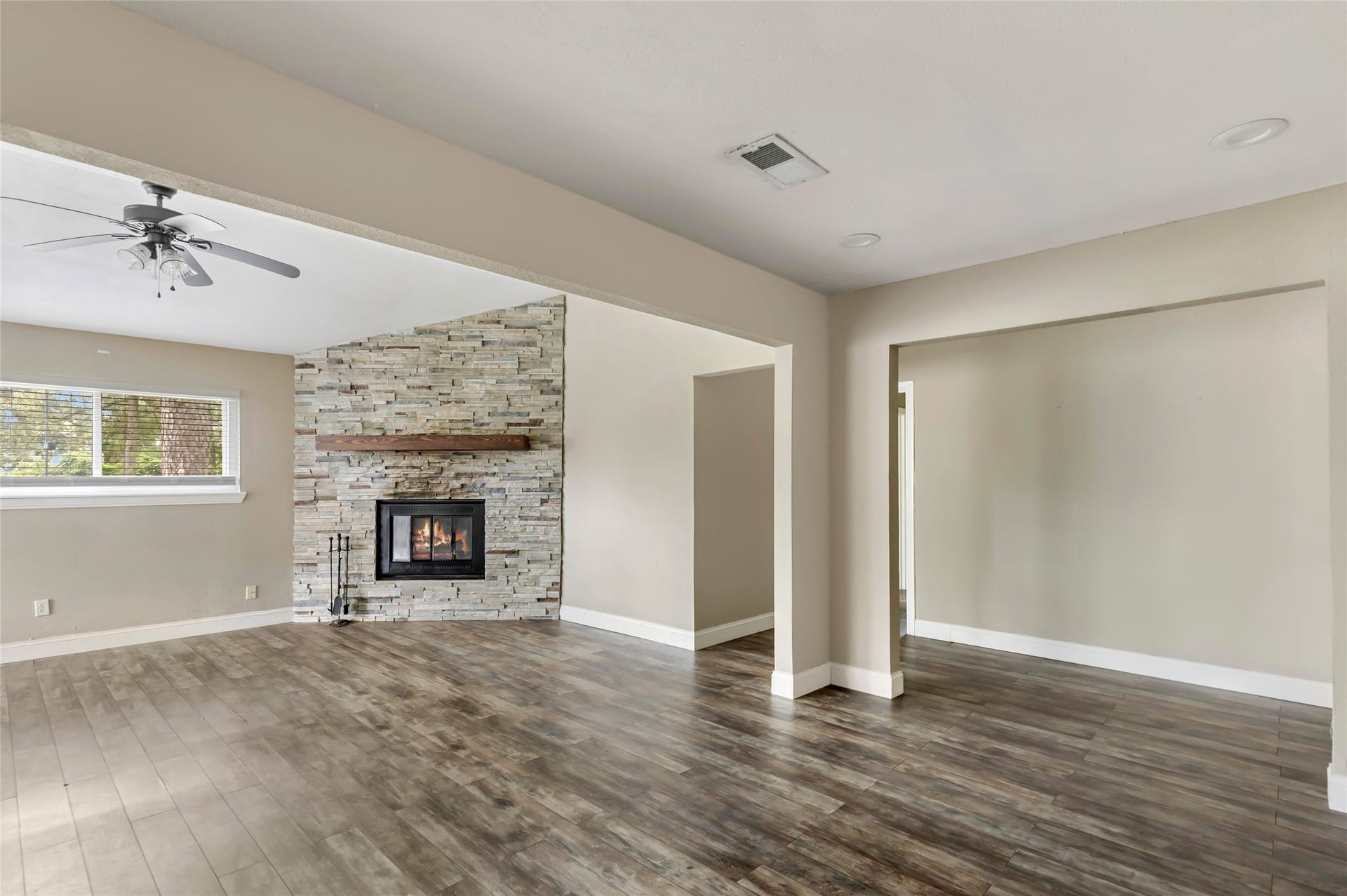 20906 Flaming Arrow Trail, Crosby, TX 77532 20906 Flaming Arrow Trail, Crosby, TX 77532