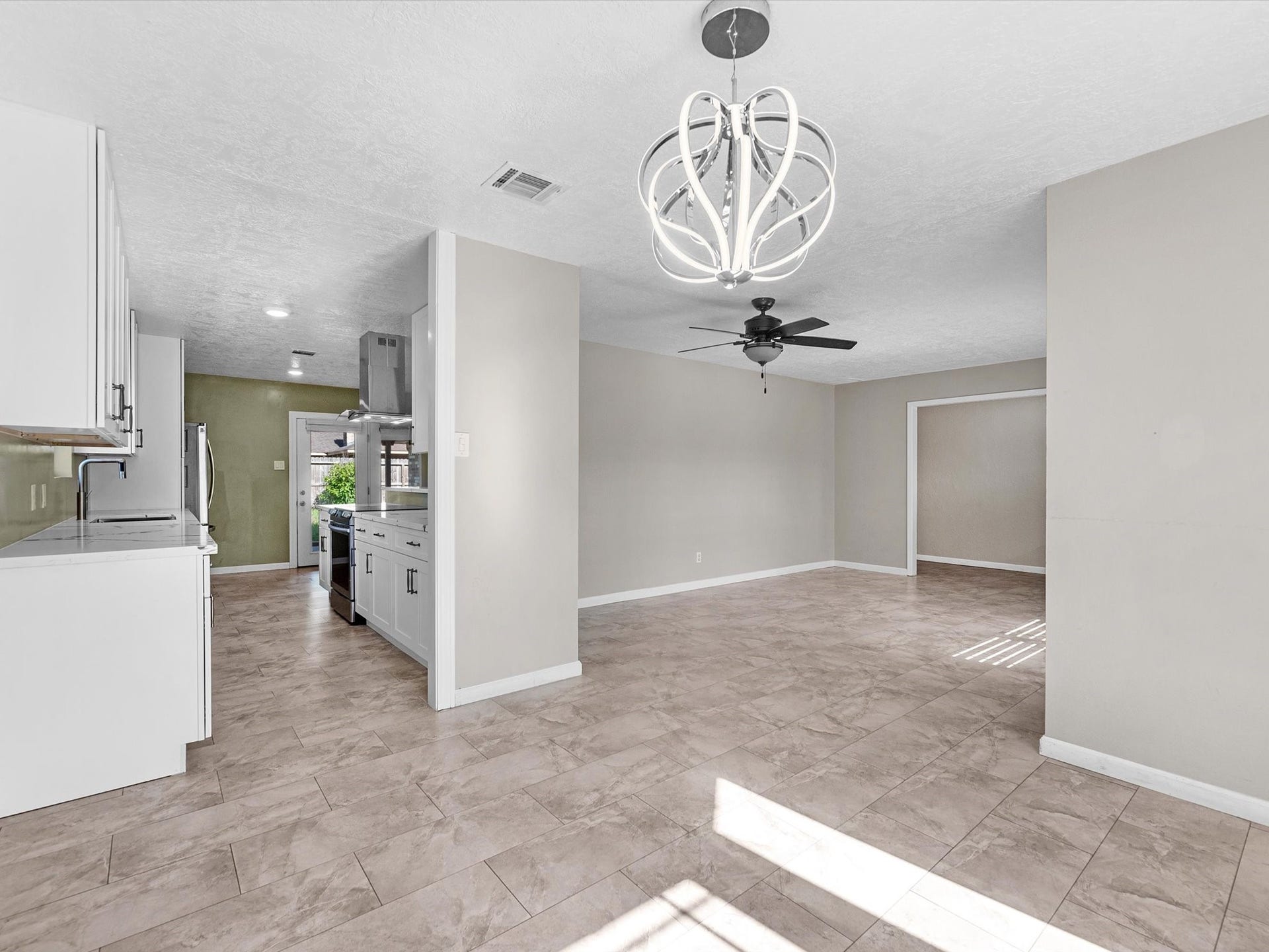 4318 Ponca Street, Pasadena, TX 77504 4318 Ponca Street, Pasadena, TX 77504