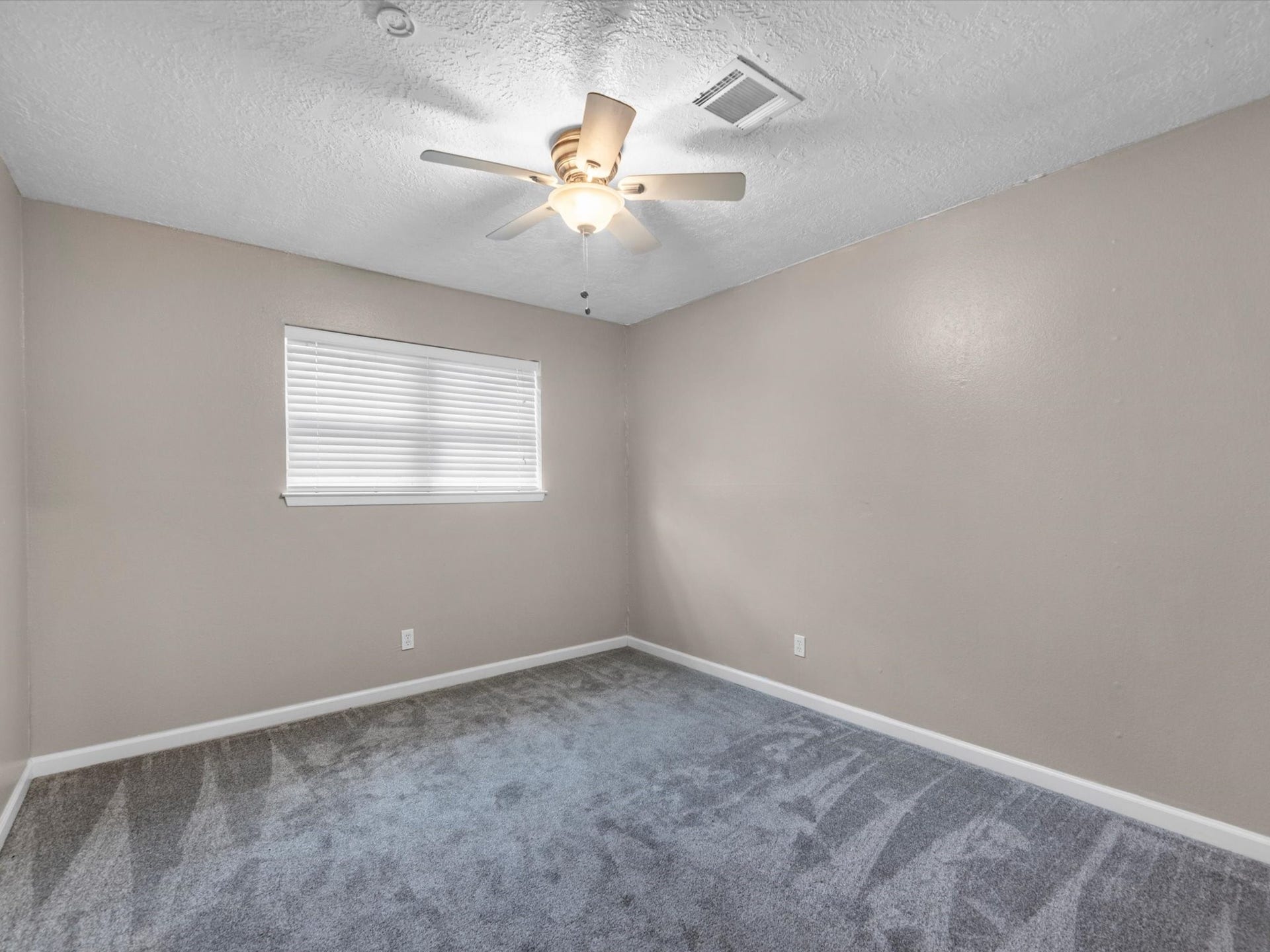 4318 Ponca Street, Pasadena, TX 77504 4318 Ponca Street, Pasadena, TX 77504