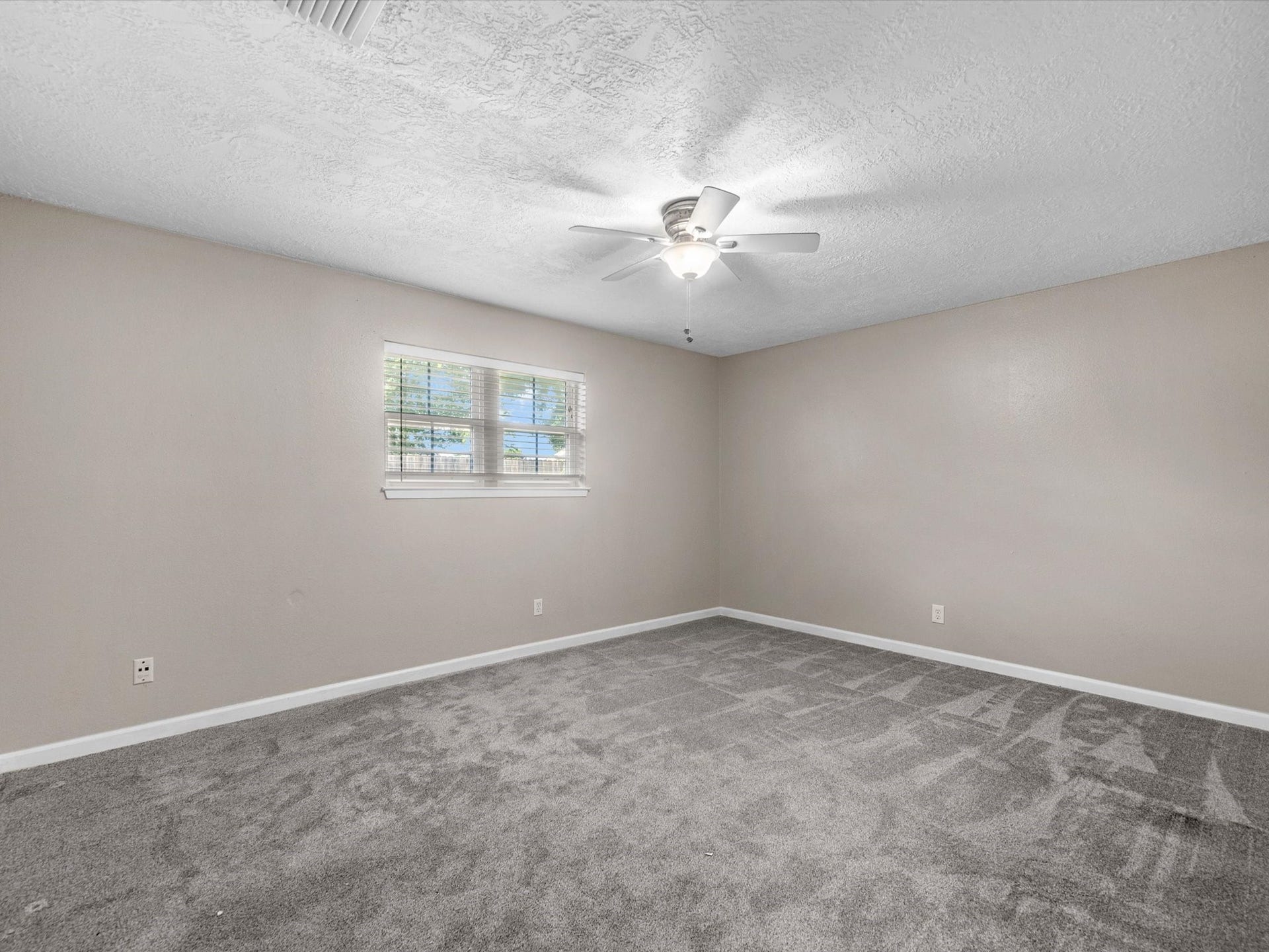 4318 Ponca Street, Pasadena, TX 77504 4318 Ponca Street, Pasadena, TX 77504
