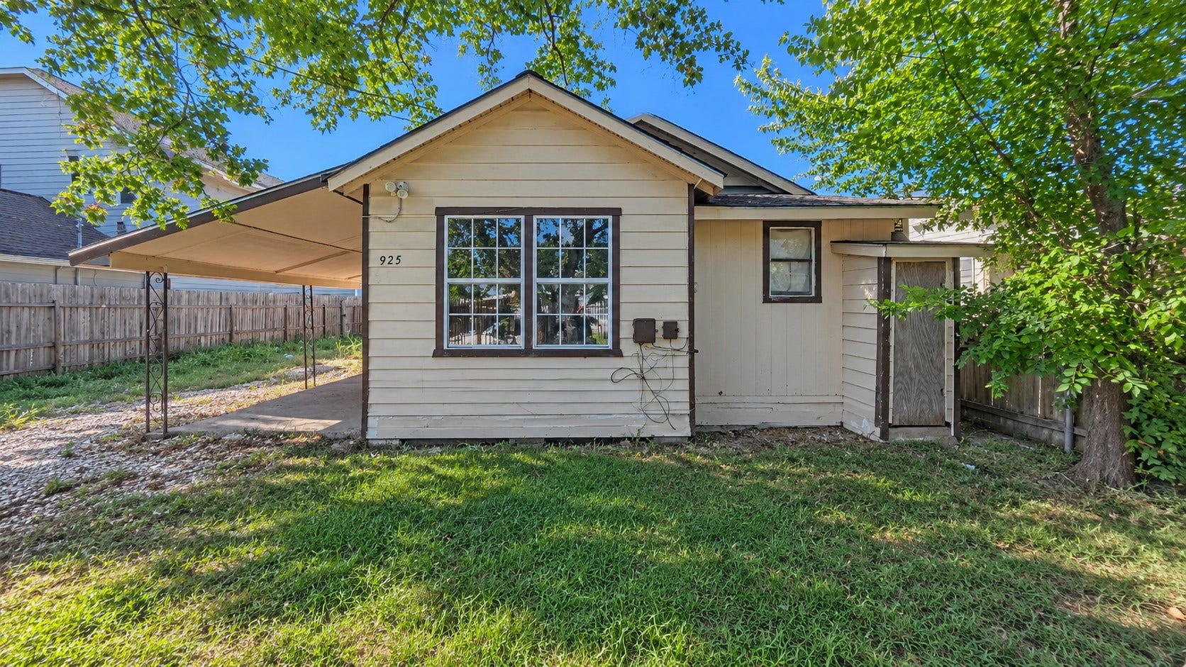 925 Lakin Avenue, Pasadena, TX 77506 925 Lakin Avenue, Pasadena, TX 77506