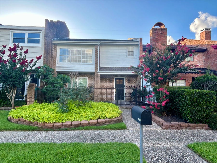 Property photo for 2456 Country Club Drive, Pearland, TX