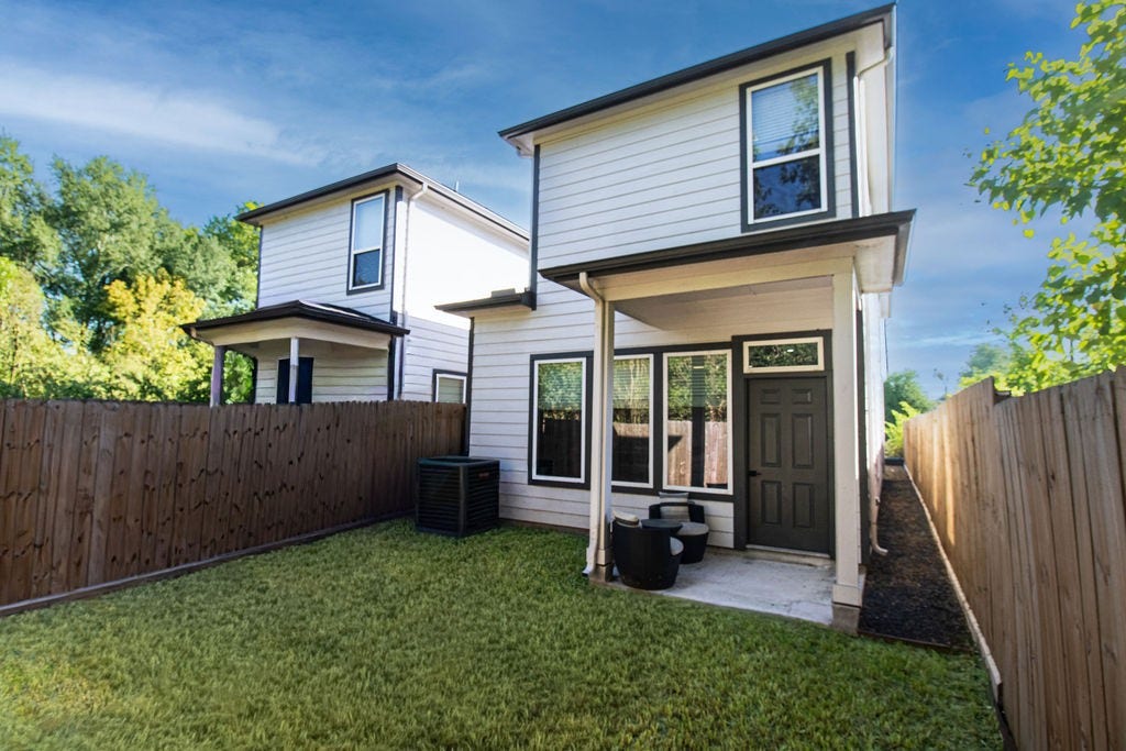8415 Sunnyhill Street, #B, Houston, TX 77088 Romantic private backyard!