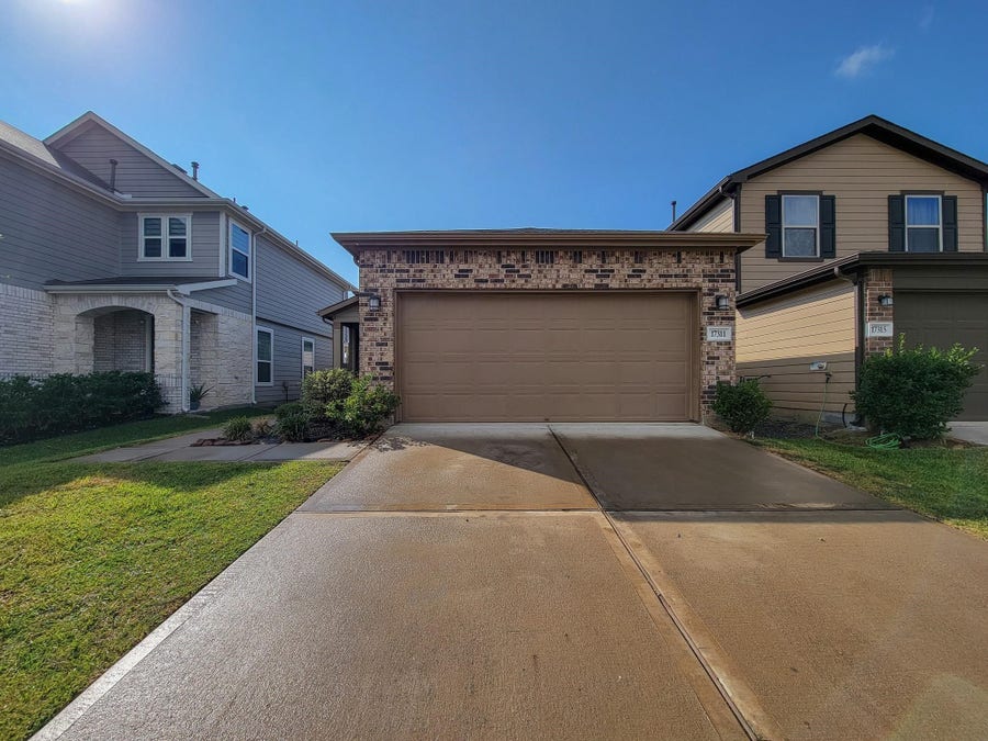 Property photo for 17311 Rock Willow Lane, Tomball, TX