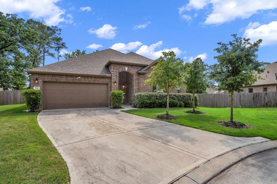 Property photo for 1810 Daly Way, Conroe, TX