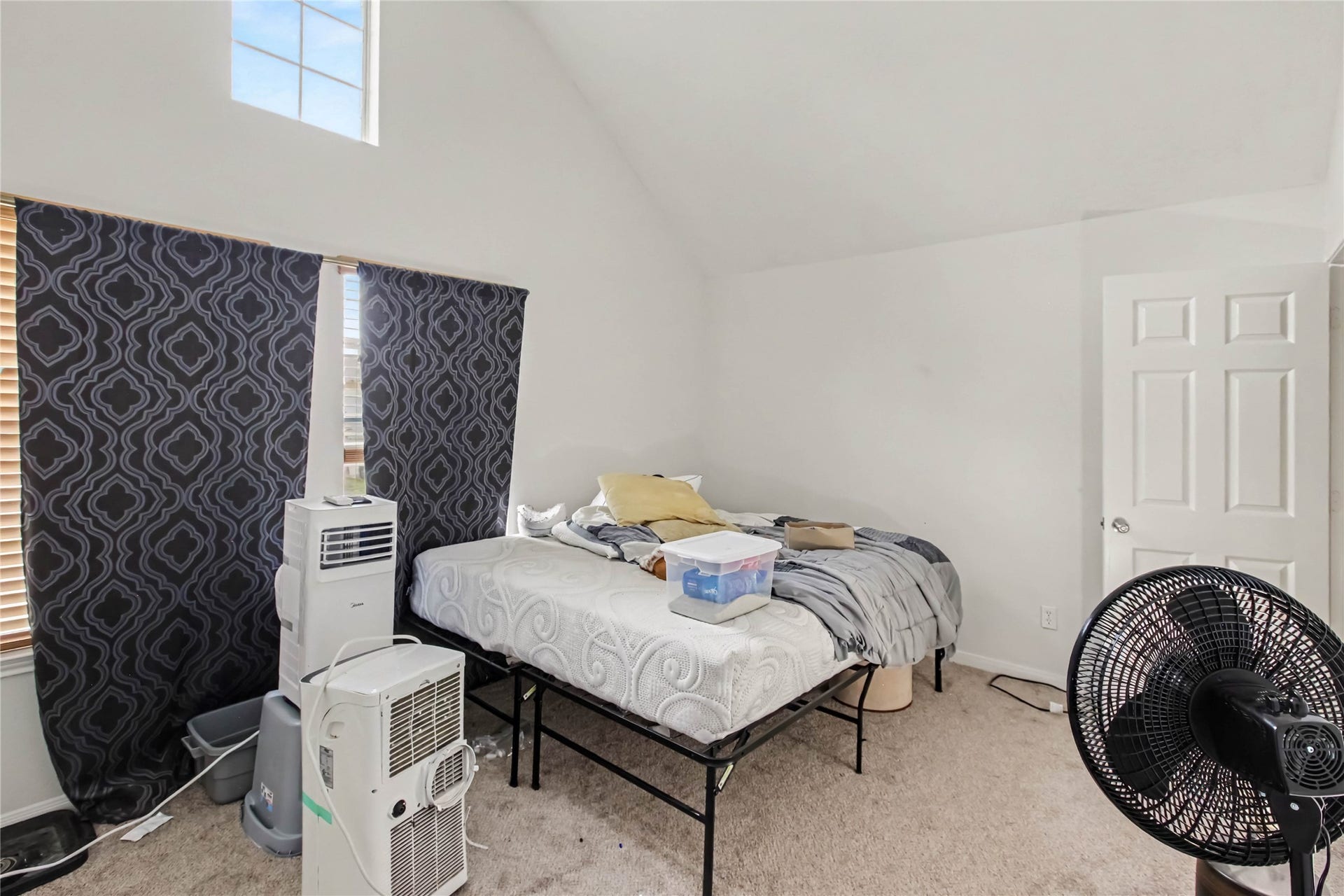 2043 Briar Grove Drive, Conroe, TX 77301