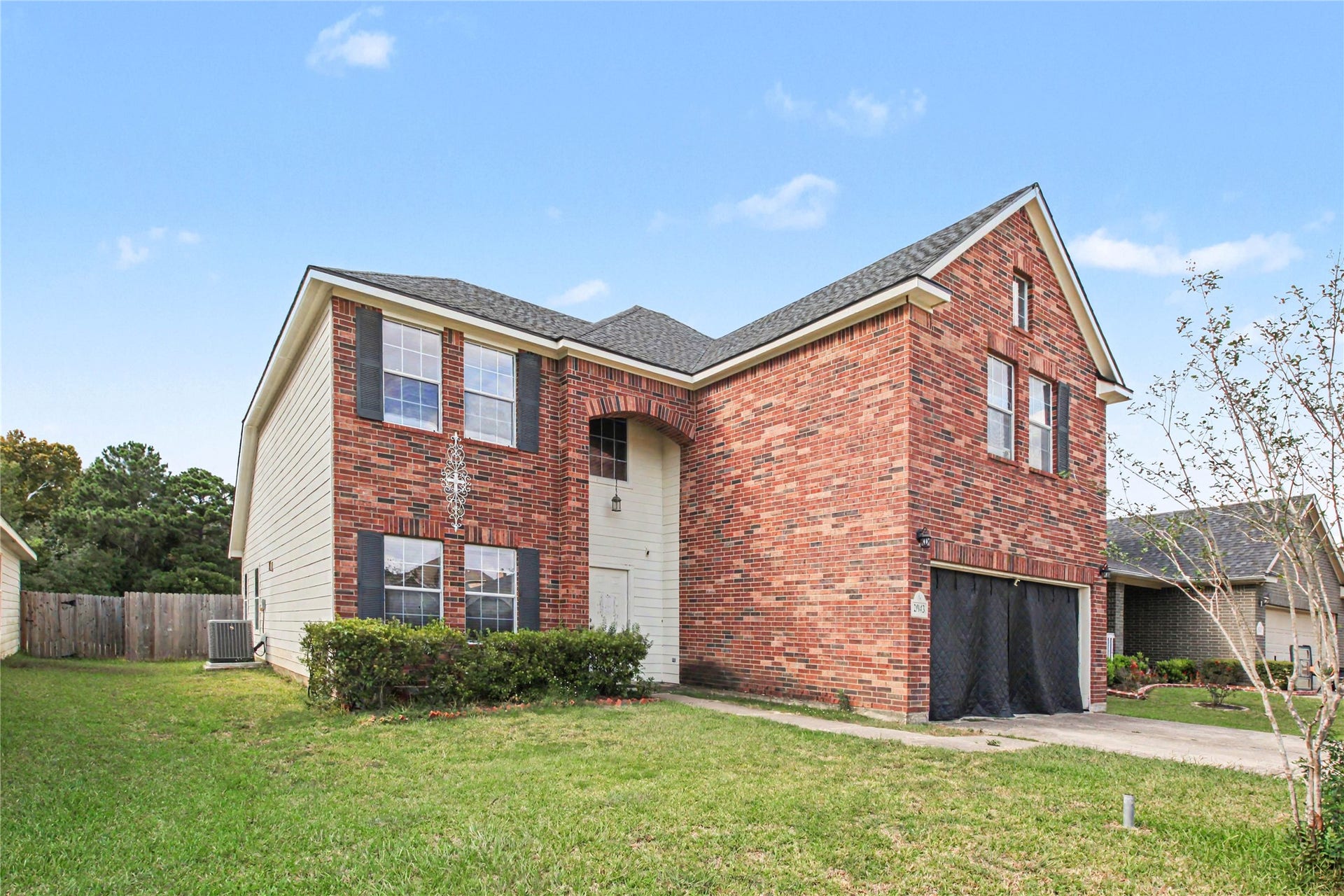 2043 Briar Grove Drive, Conroe, TX 77301