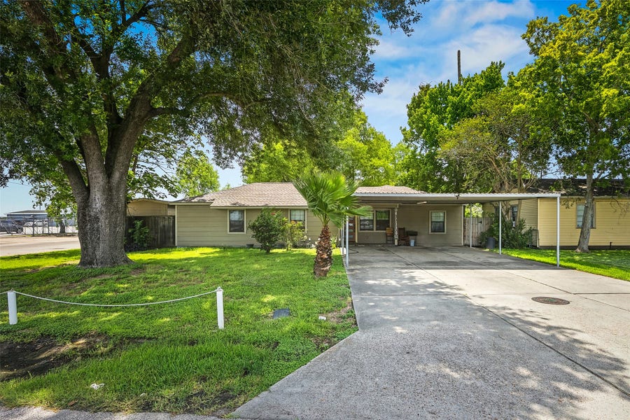 Property photo for 8822 Koala Drive, Houston, TX