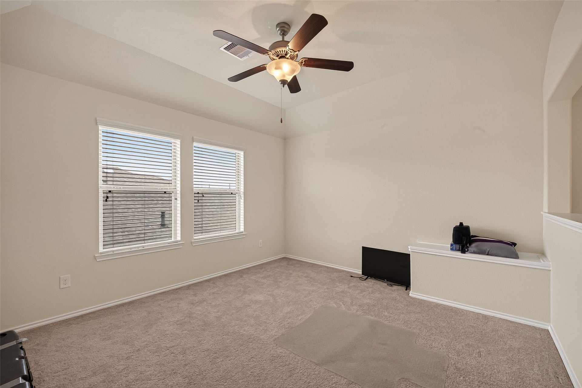 322 Marble Springs Lane, La Marque, TX 77568 322 Marble Springs Lane, La Marque, TX 77568