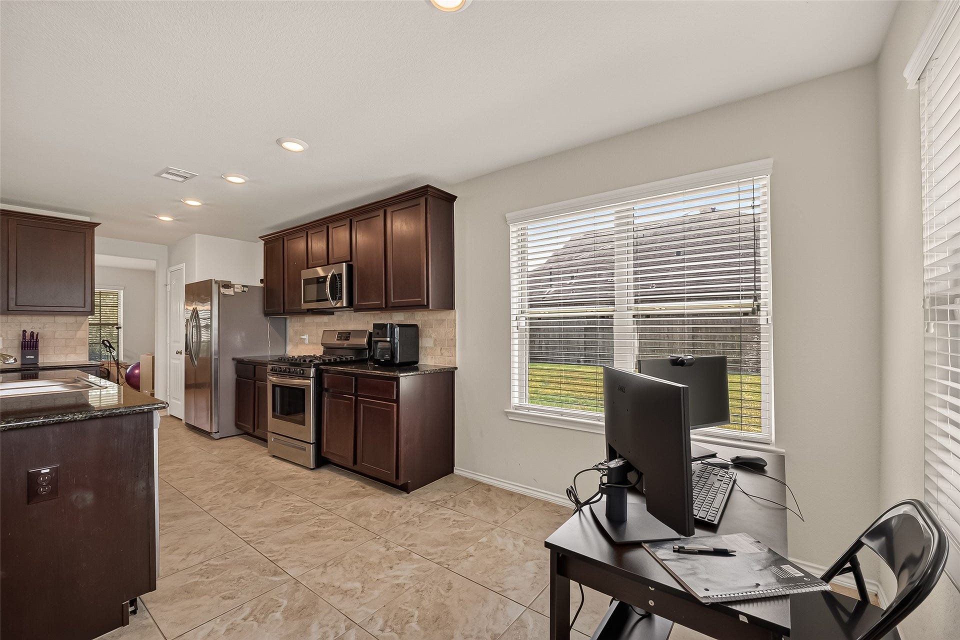 322 Marble Springs Lane, La Marque, TX 77568 322 Marble Springs Lane, La Marque, TX 77568