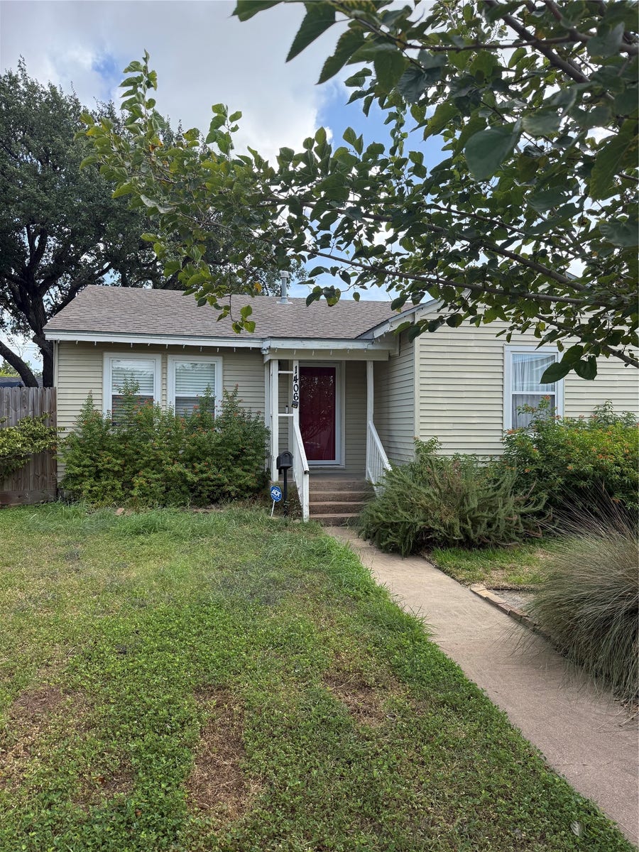 Property photo for 1406 Kirwin Street, Galveston, TX