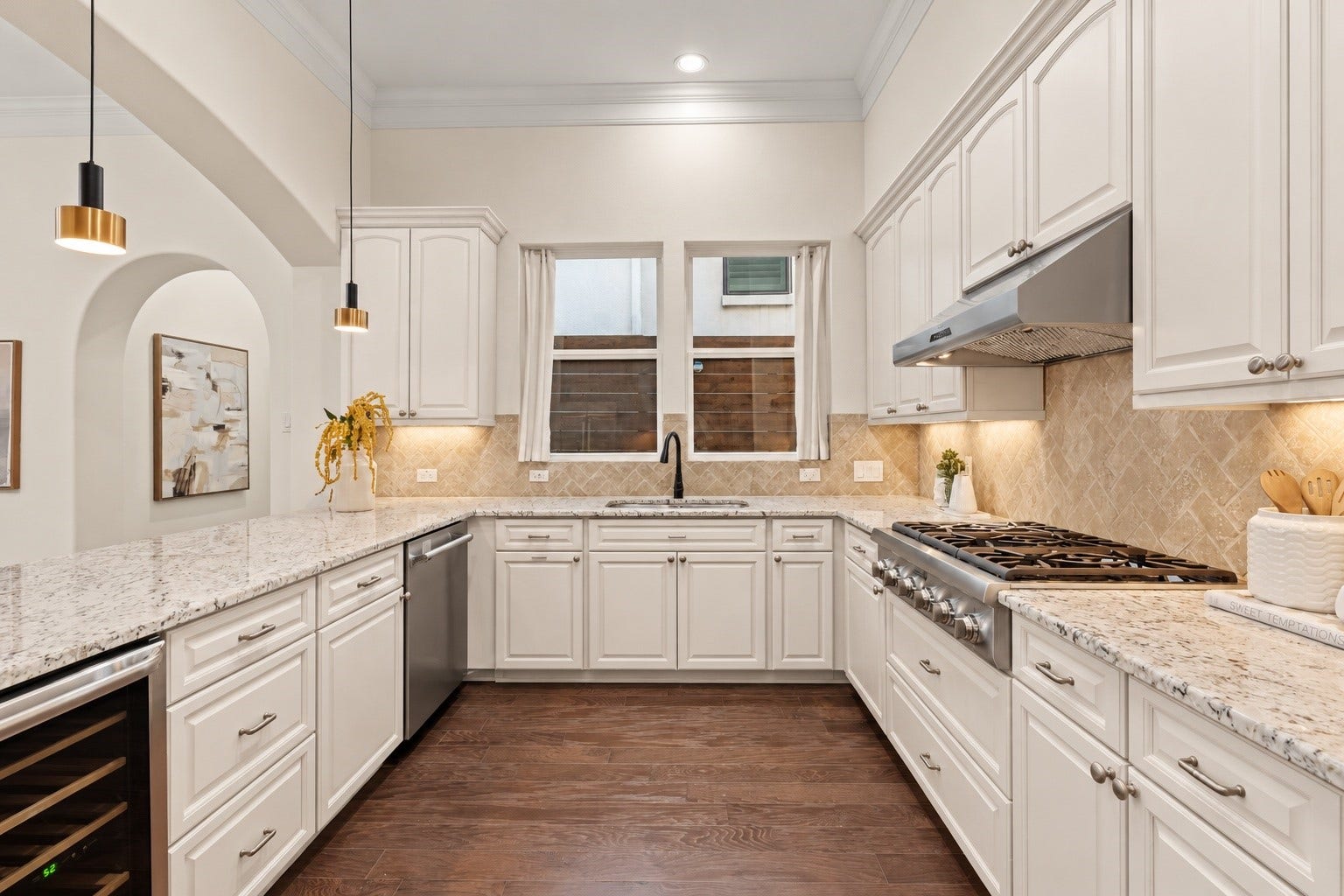1423 Knox Street, Houston, TX 77007 **Virtually Rendered** Designed for efficiency, the kitchen offers extensive cabinetry and a highly functional work area. Natural light and refined finishes create an inviting setting for cooking and conversation.
