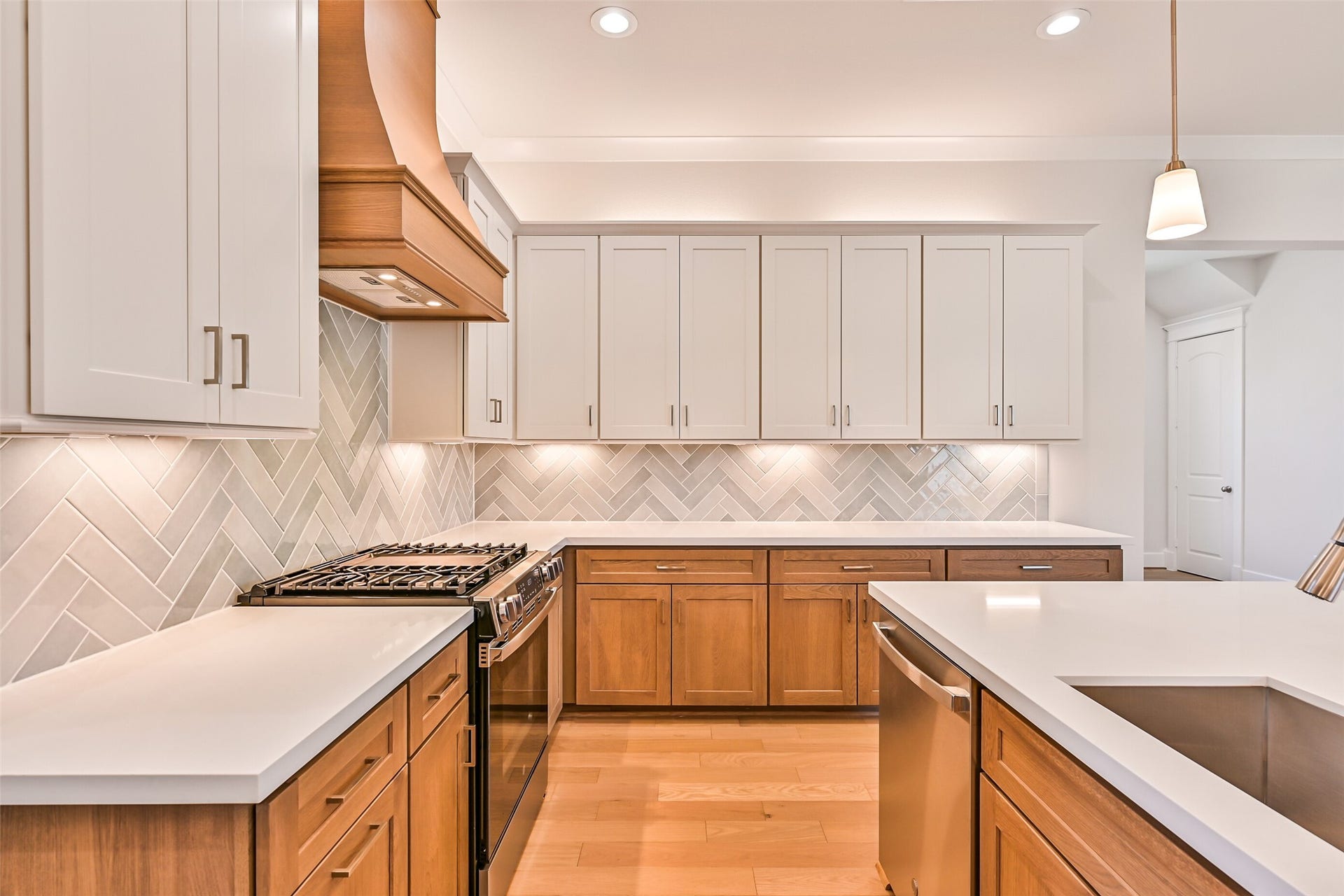 5 Sunset Street, Galveston, TX 77554 5 Sunset Street, Galveston, TX 77554