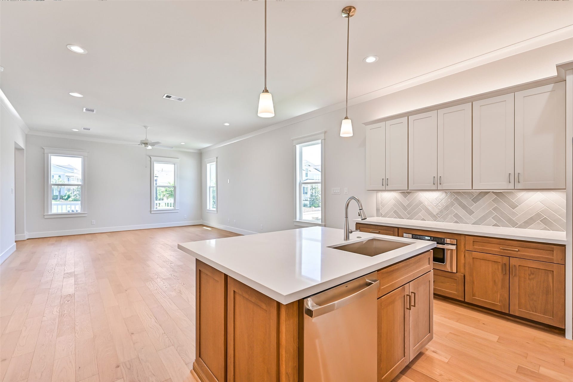 5 Sunset Street, Galveston, TX 77554 5 Sunset Street, Galveston, TX 77554