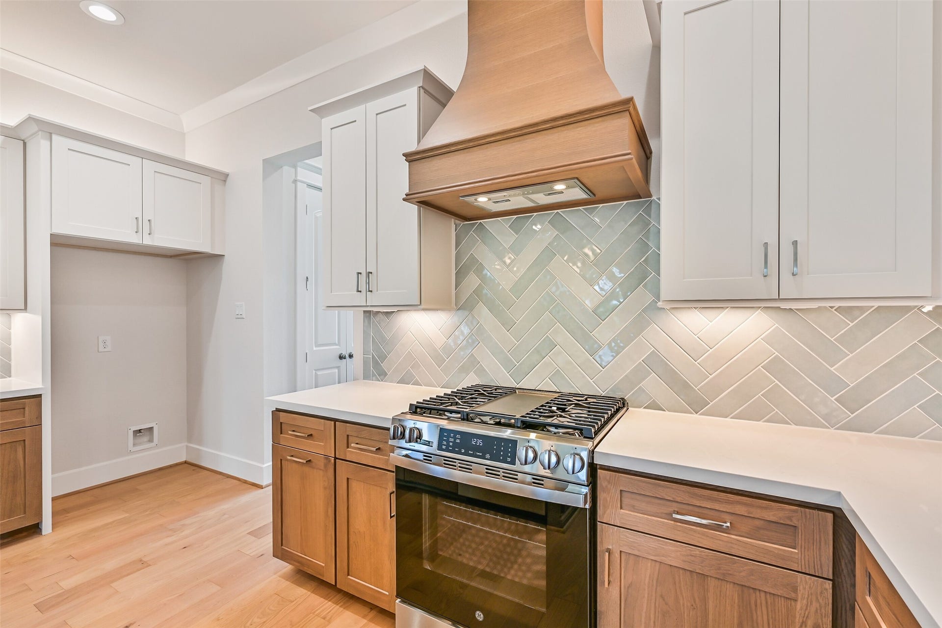 5 Sunset Street, Galveston, TX 77554 5 Sunset Street, Galveston, TX 77554