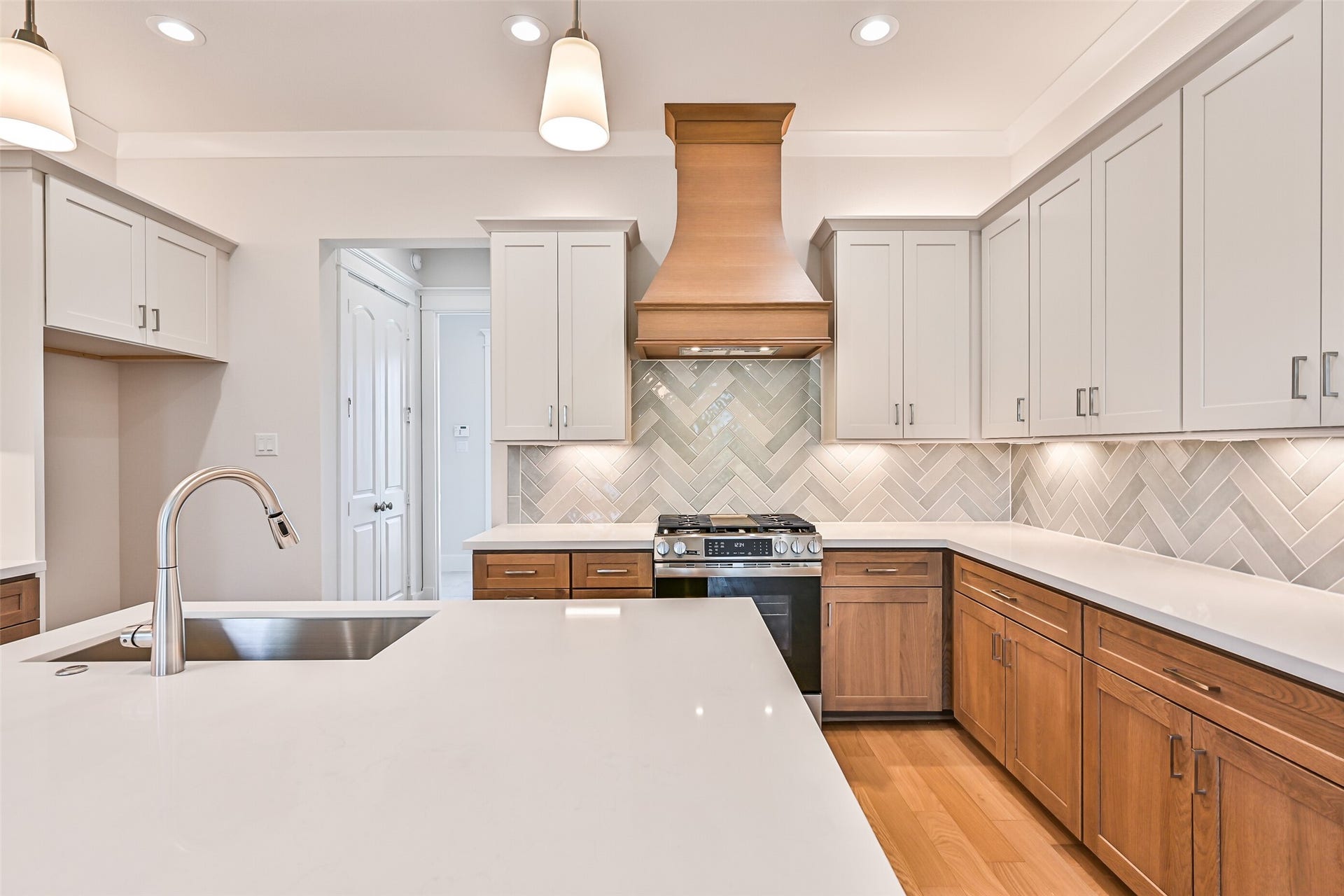 5 Sunset Street, Galveston, TX 77554 5 Sunset Street, Galveston, TX 77554