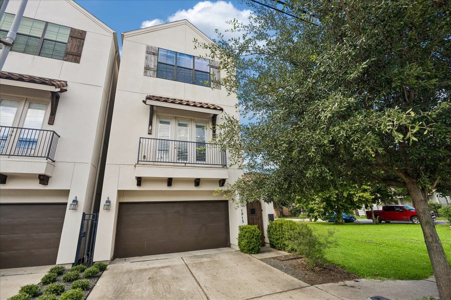 Property photo for 1915 Spring Street, Houston, TX