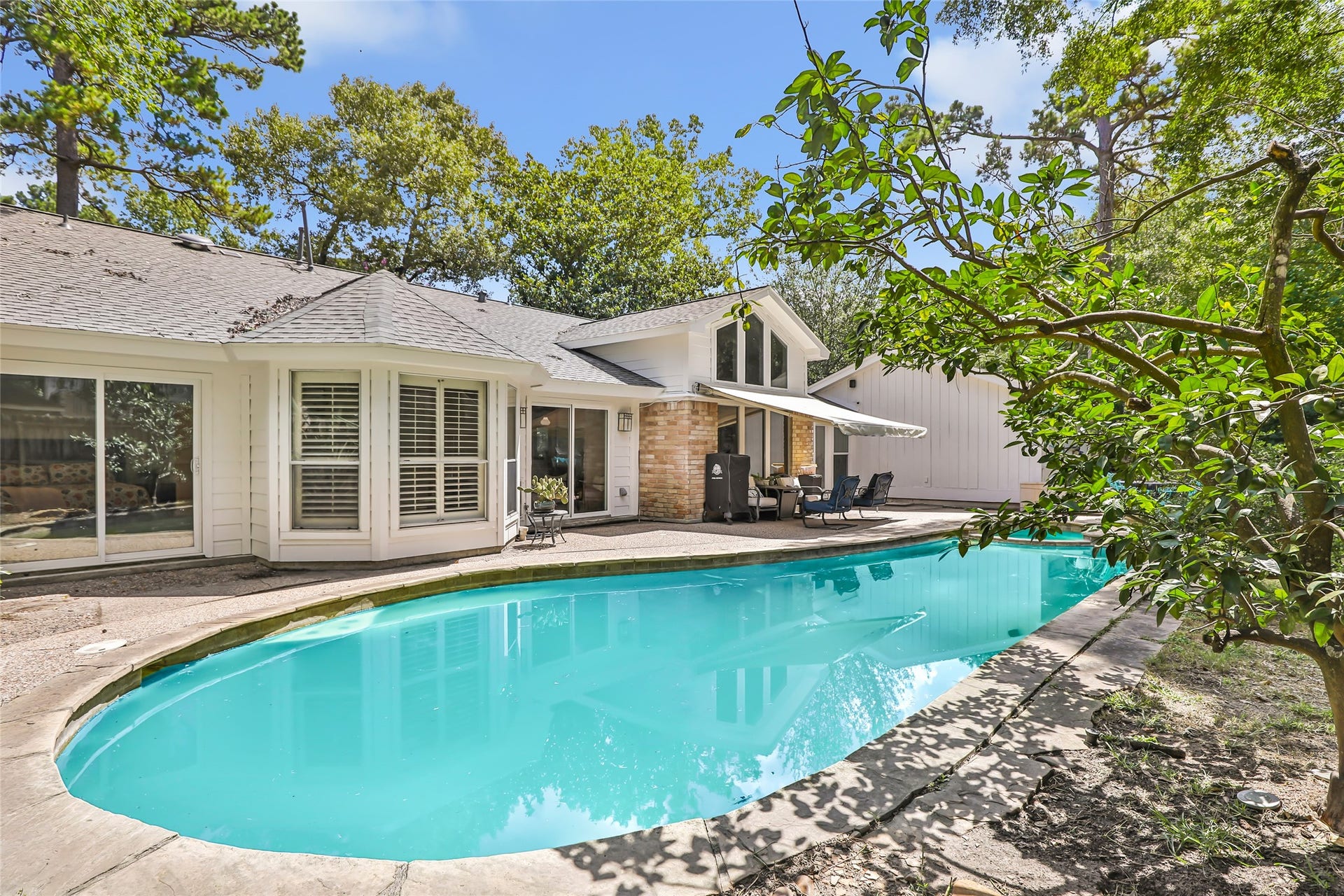 3714 Swift Creek Drive, Kingwood, TX 77339 Beautiful pool!