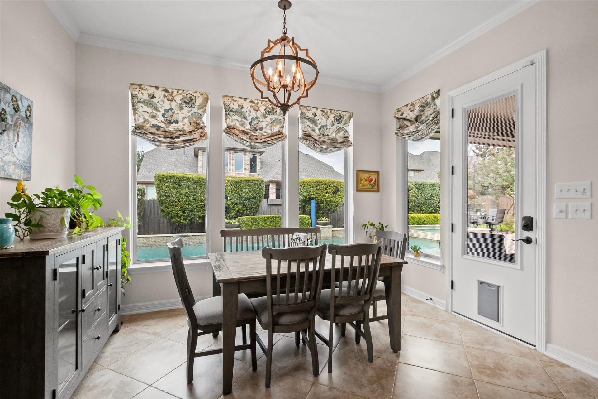 21114 W Kelsey Creek Trail, Cypress, TX 77433 Nice sized breakfast room overlooking the backyard oasis.