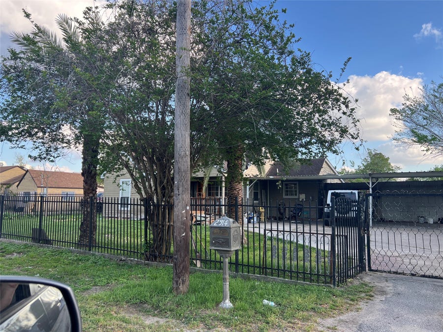 Property photo for 2914 Berry Road, Houston, TX