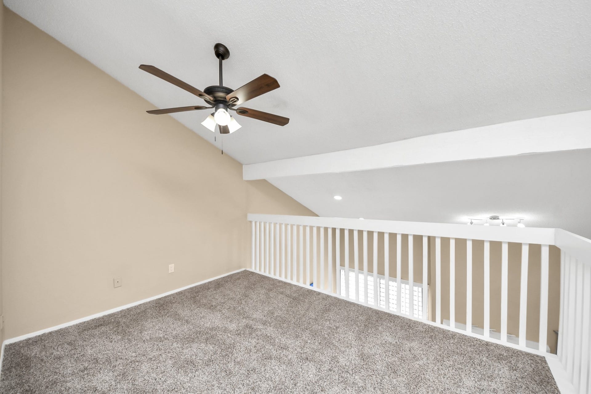 13004 Wirevine Lane, Houston, TX 77072 13004 Wirevine Lane, Houston, TX 77072
