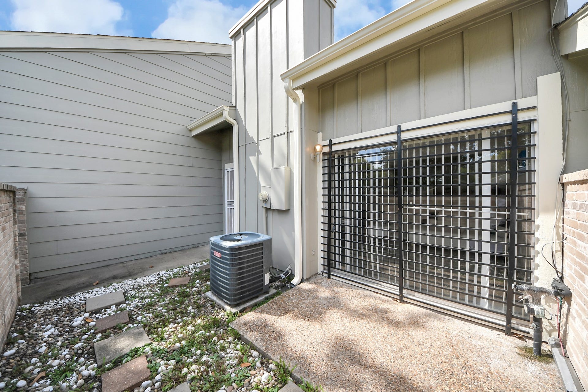 13004 Wirevine Lane, Houston, TX 77072 13004 Wirevine Lane, Houston, TX 77072