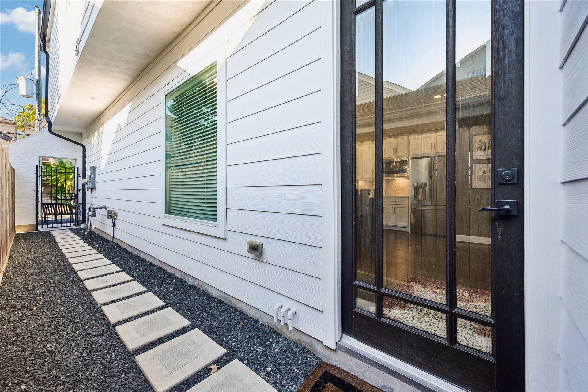 1727 Michigan Street, Houston, TX 77006 1727 Michigan Street, Houston, TX 77006