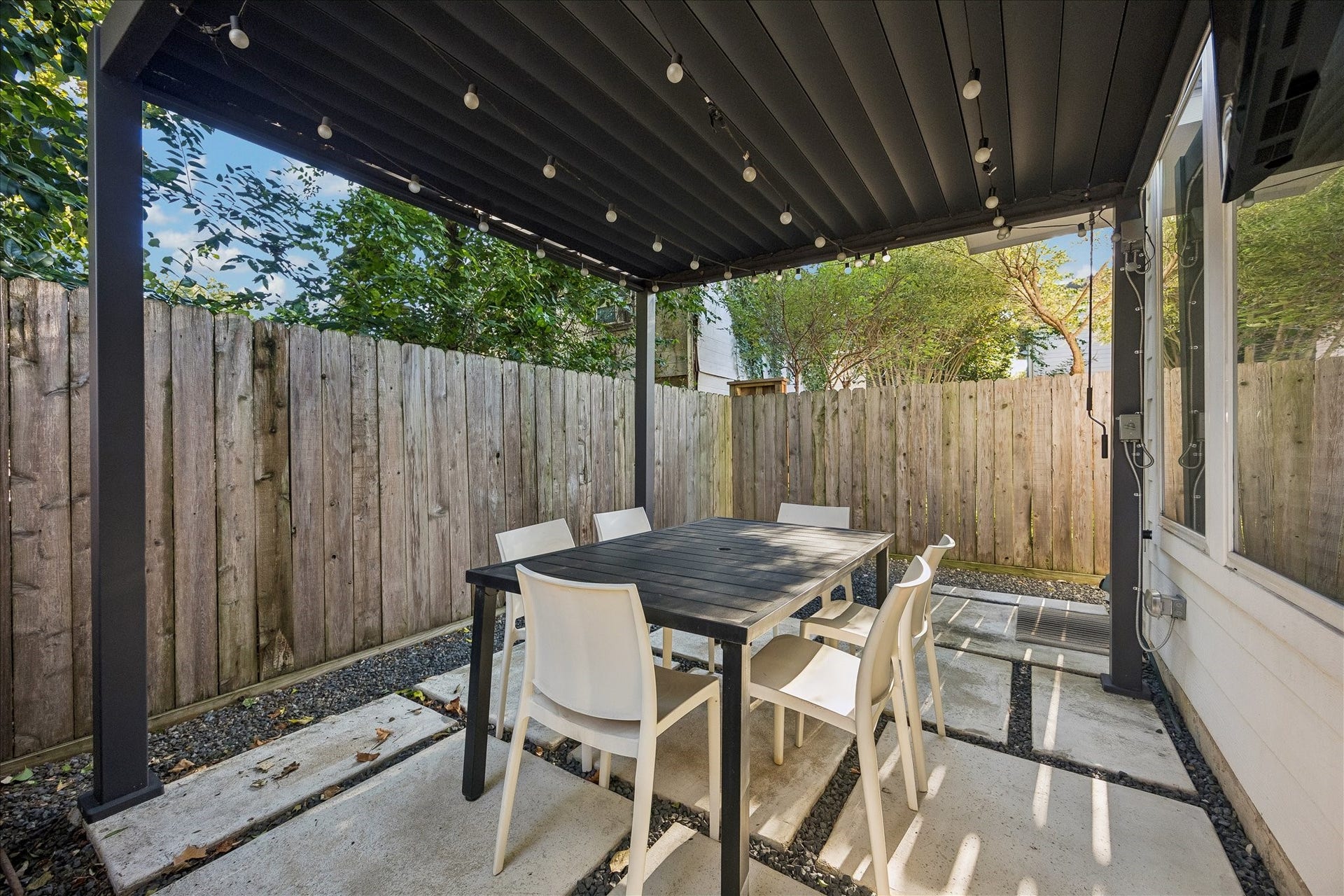 1727 Michigan Street, Houston, TX 77006 1727 Michigan Street, Houston, TX 77006