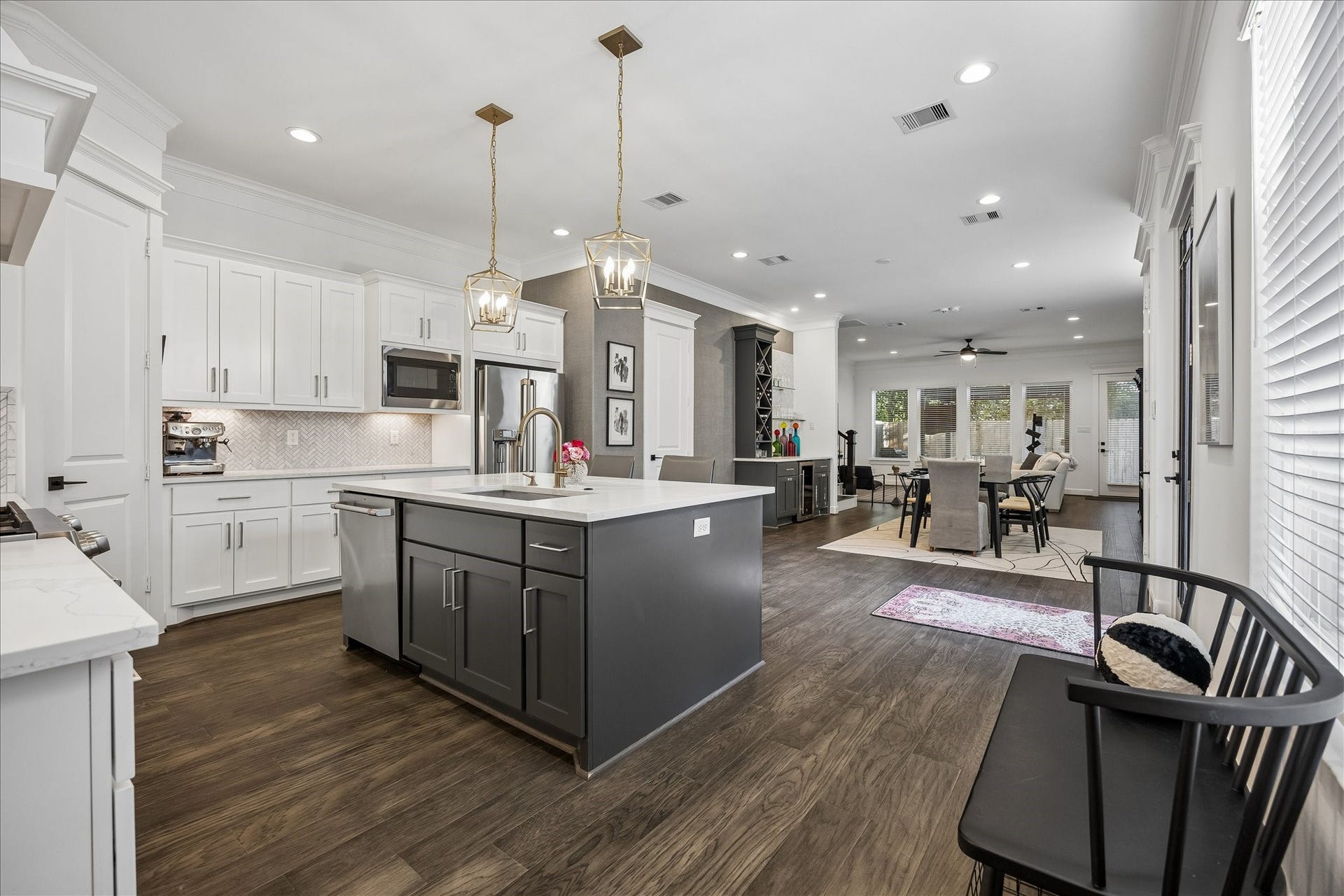 1727 Michigan Street, Houston, TX 77006 1727 Michigan Street, Houston, TX 77006