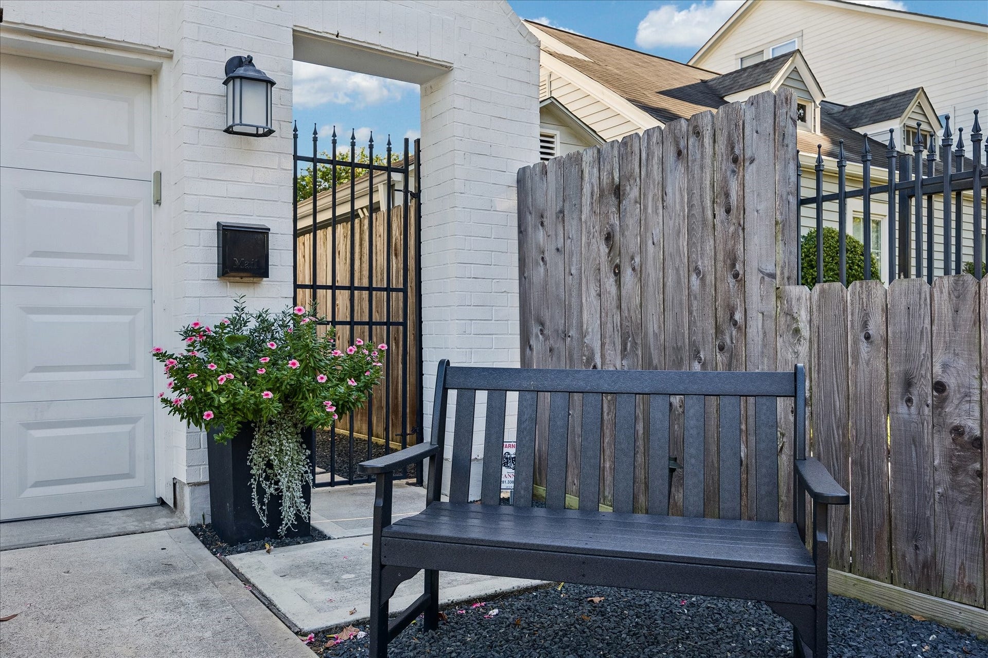 1727 Michigan Street, Houston, TX 77006 1727 Michigan Street, Houston, TX 77006