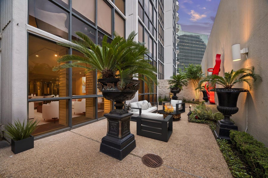 Property photo for 5001 Woodway, #103, Houston, TX