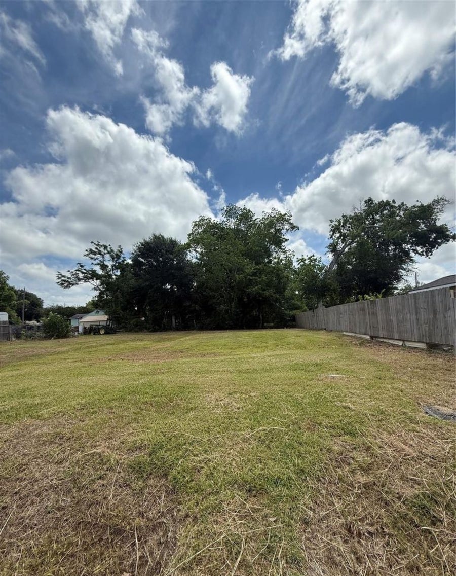 Property photo for 110 S Washington Street, Texas City, TX