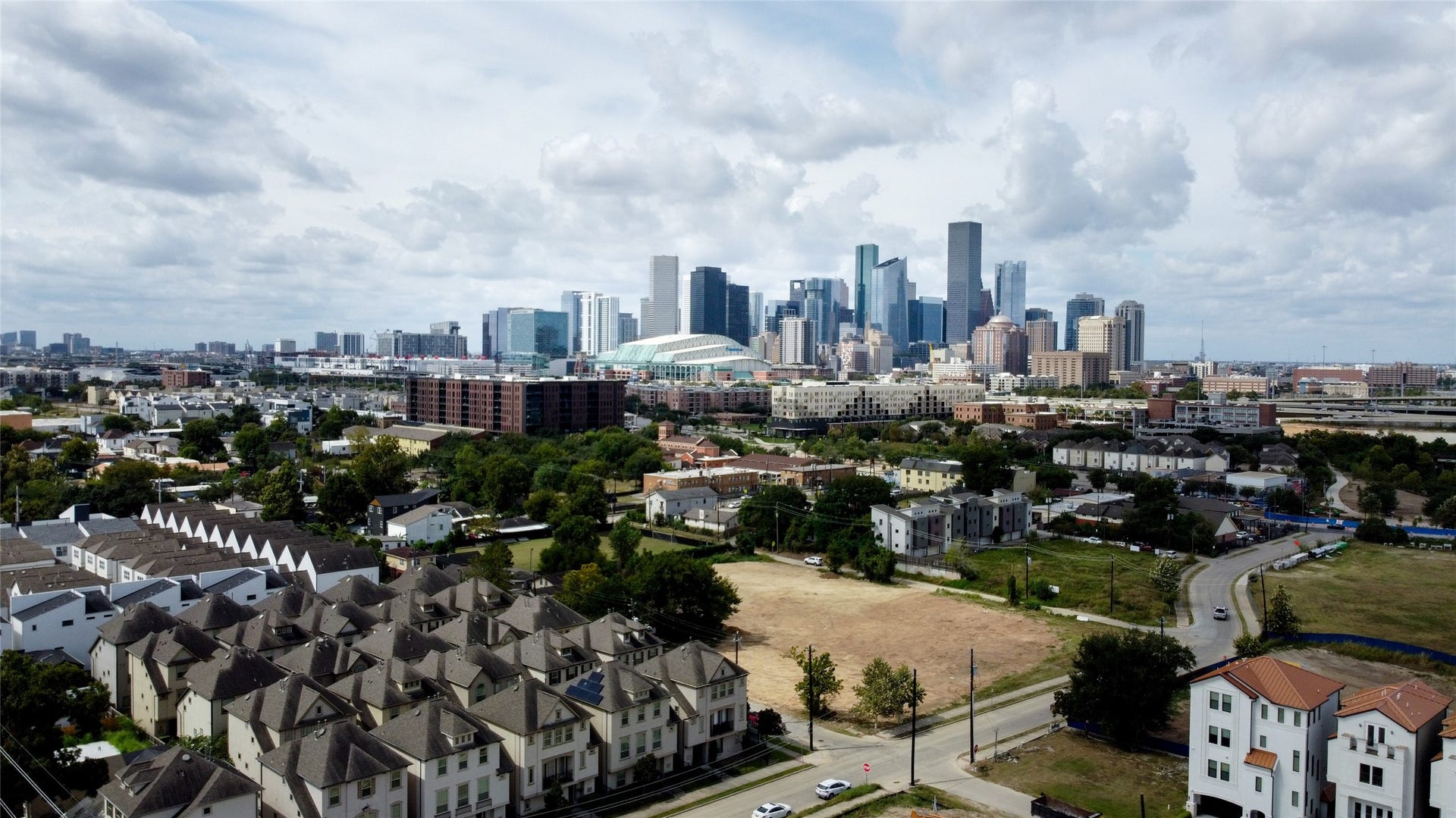 2706 Freund Street, Houston, TX 77003
