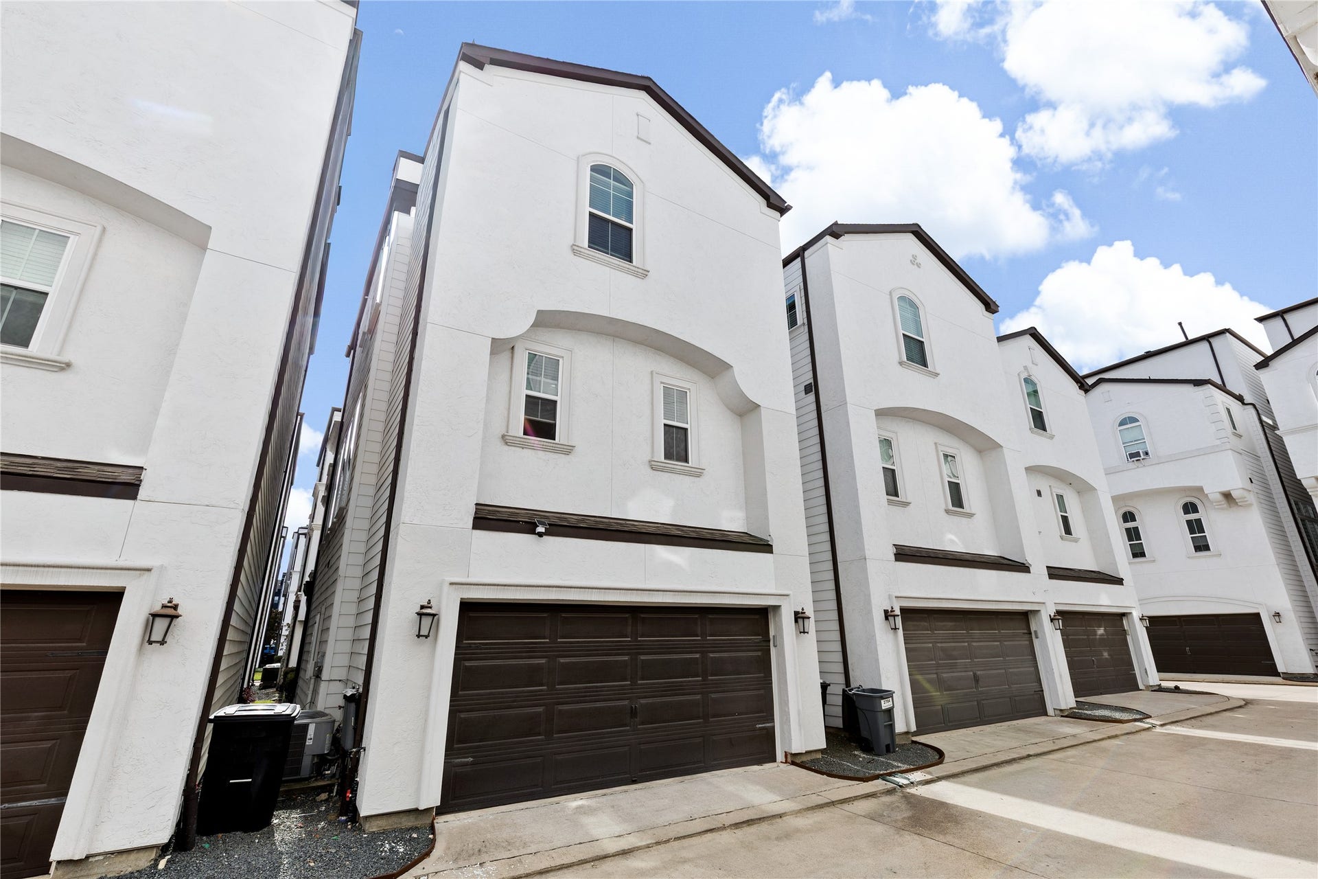 2706 Freund Street, Houston, TX 77003