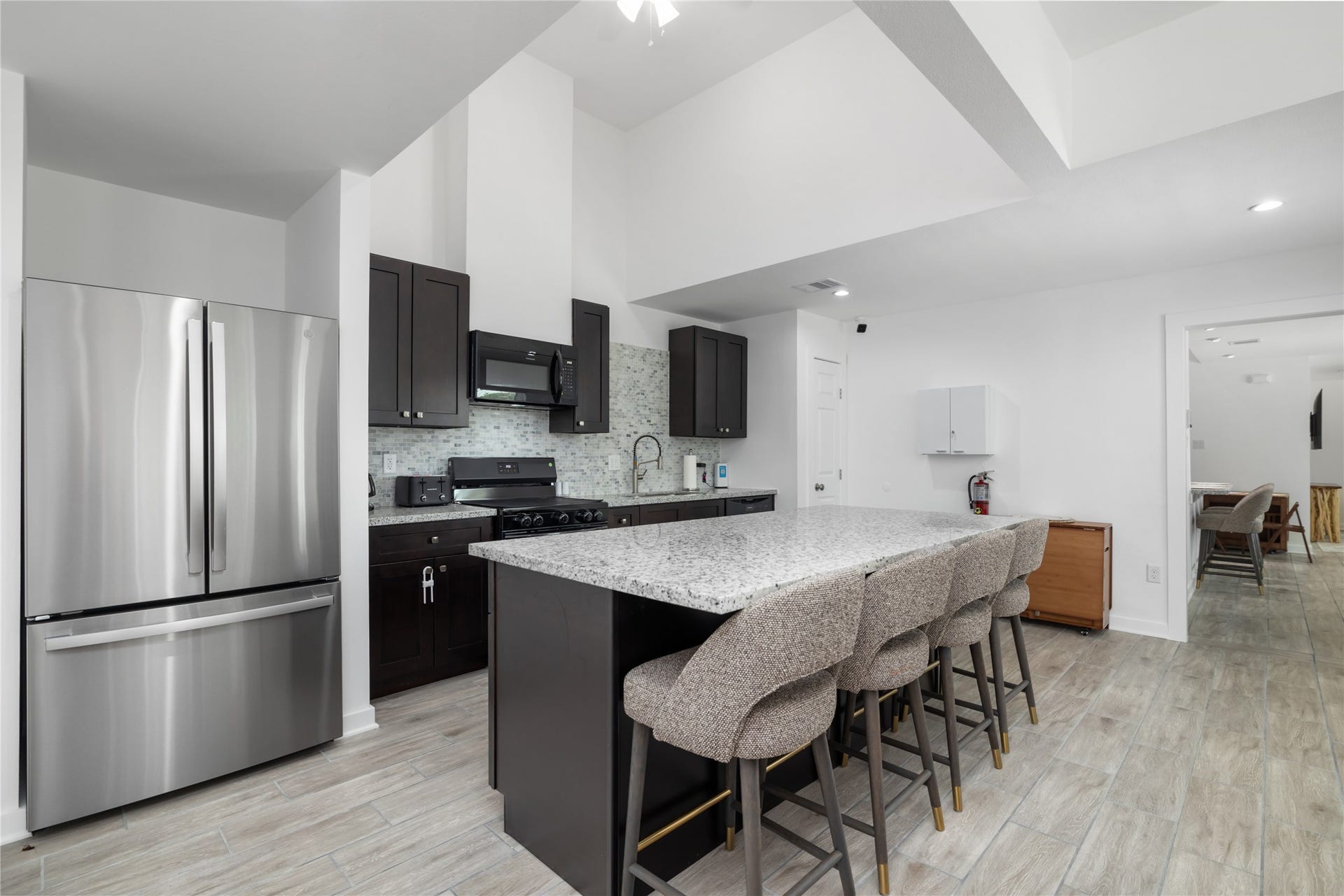 6004 Bois D Arc Street, Houston, TX 77087 6004 Bois D Arc Street, Houston, TX 77087