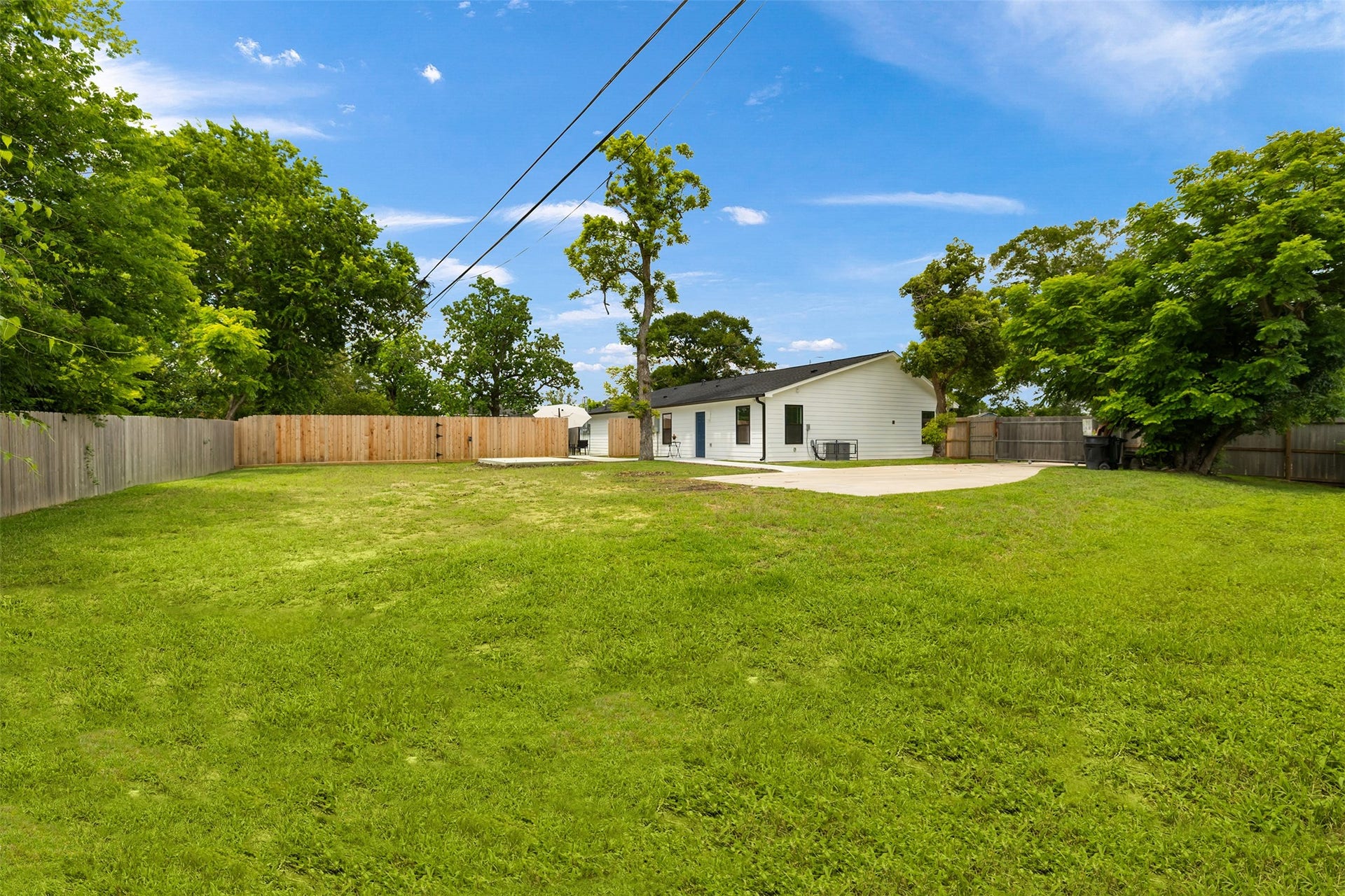 6004 Bois D Arc Street, Houston, TX 77087 6004 Bois D Arc Street, Houston, TX 77087