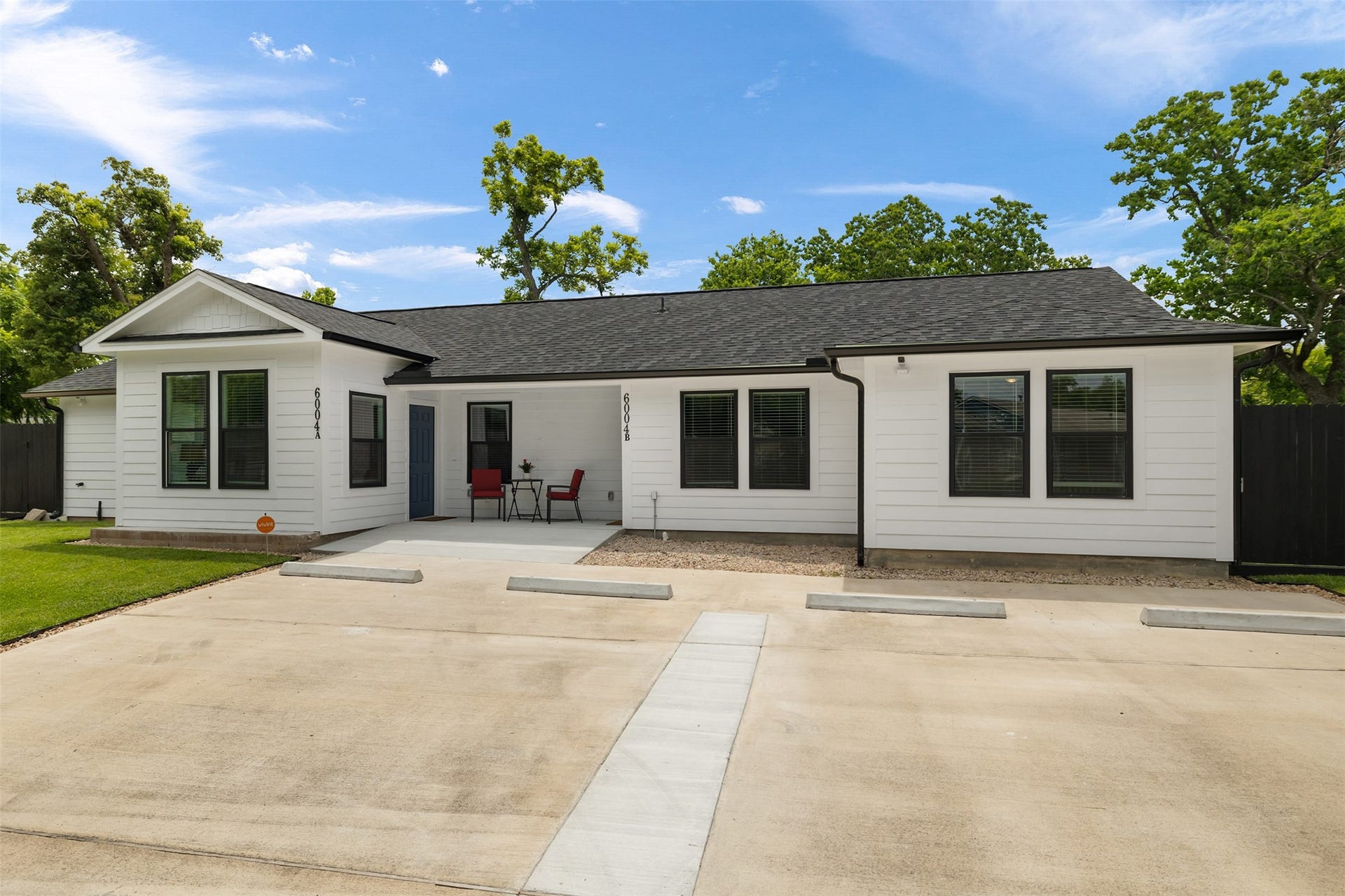 6004 Bois D Arc Street, Houston, TX 77087 6004 Bois D Arc Street, Houston, TX 77087