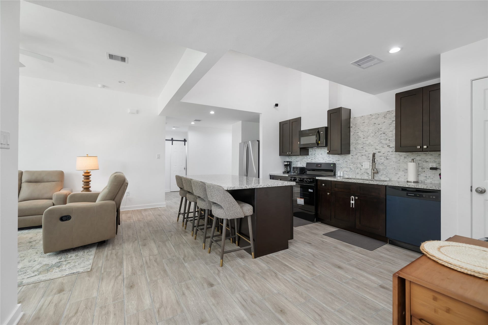 6004 Bois D Arc Street, Houston, TX 77087 6004 Bois D Arc Street, Houston, TX 77087