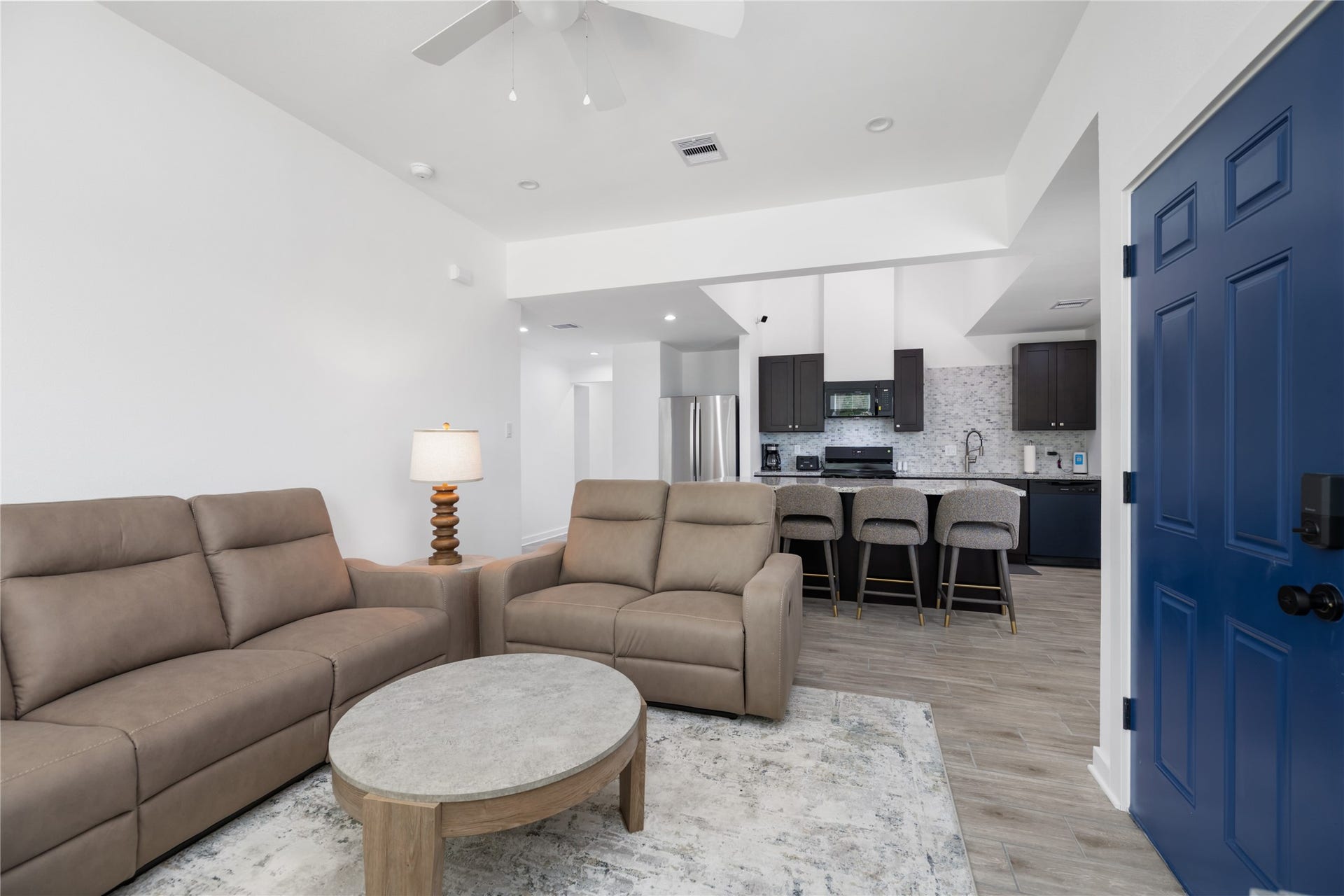 6004 Bois D Arc Street, Houston, TX 77087 6004 Bois D Arc Street, Houston, TX 77087