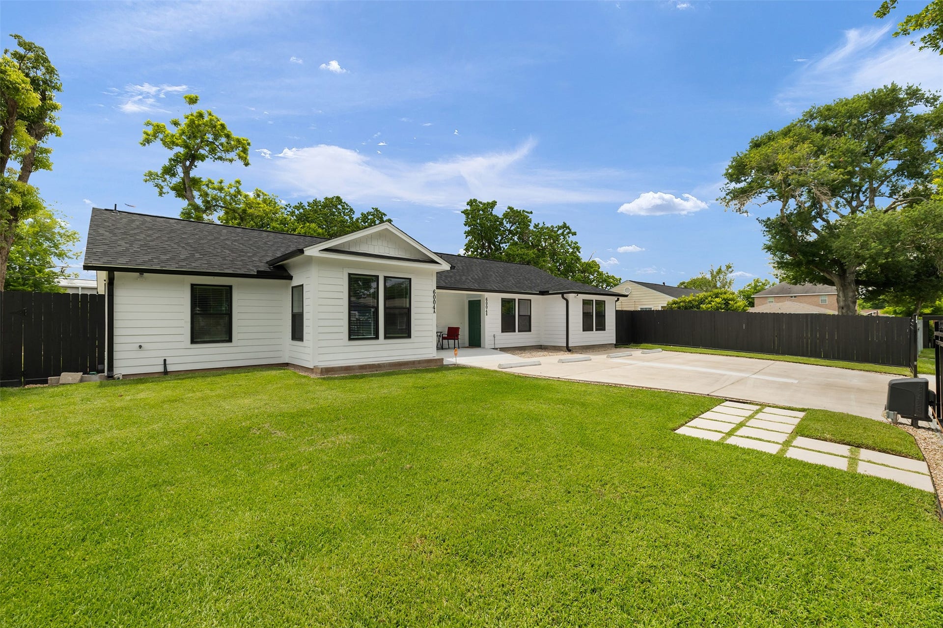 6004 Bois D Arc Street, Houston, TX 77087 6004 Bois D Arc Street, Houston, TX 77087