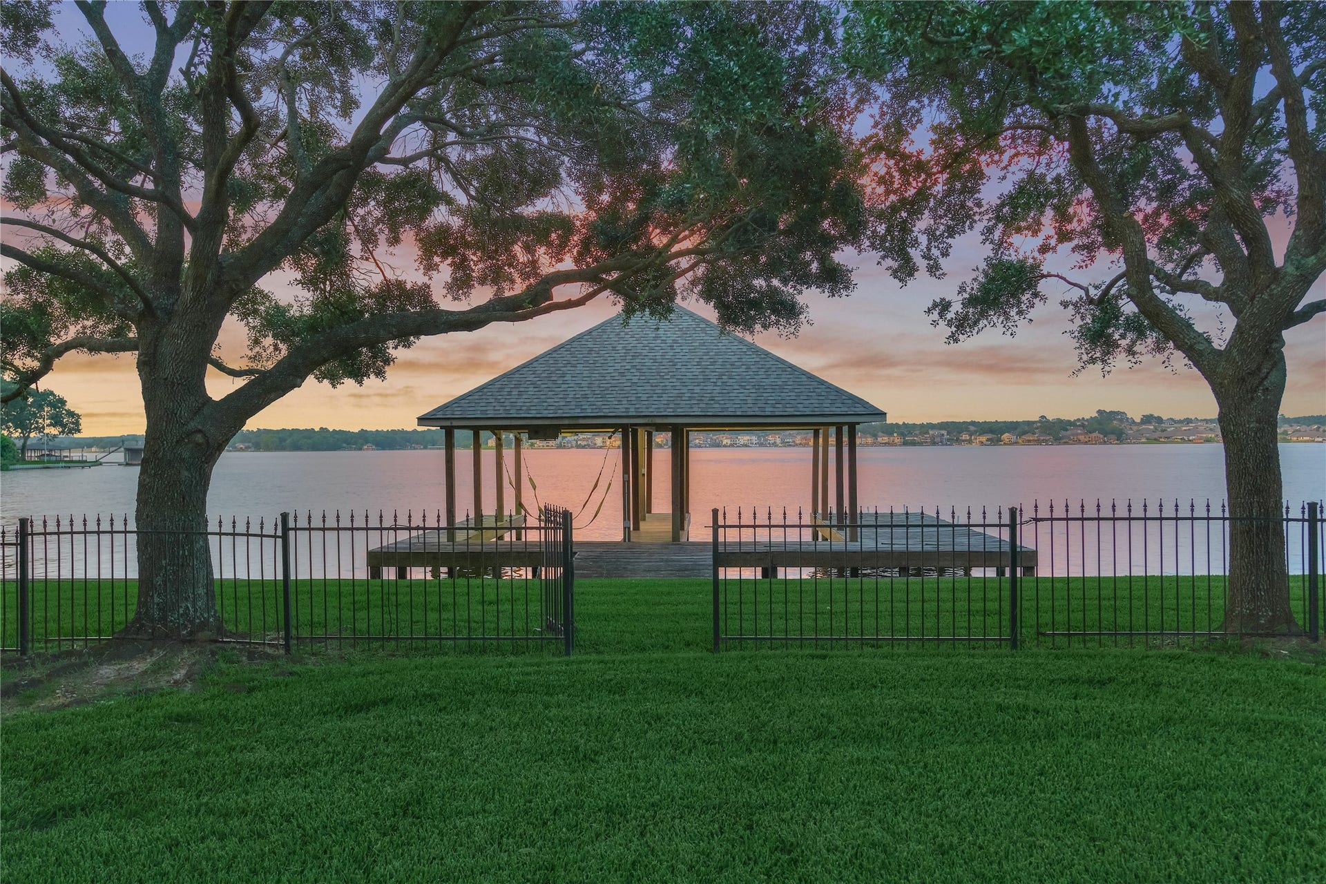 9370 Escondido Drive, Willis, TX 77318 9370 Escondido Drive, Willis, TX 77318