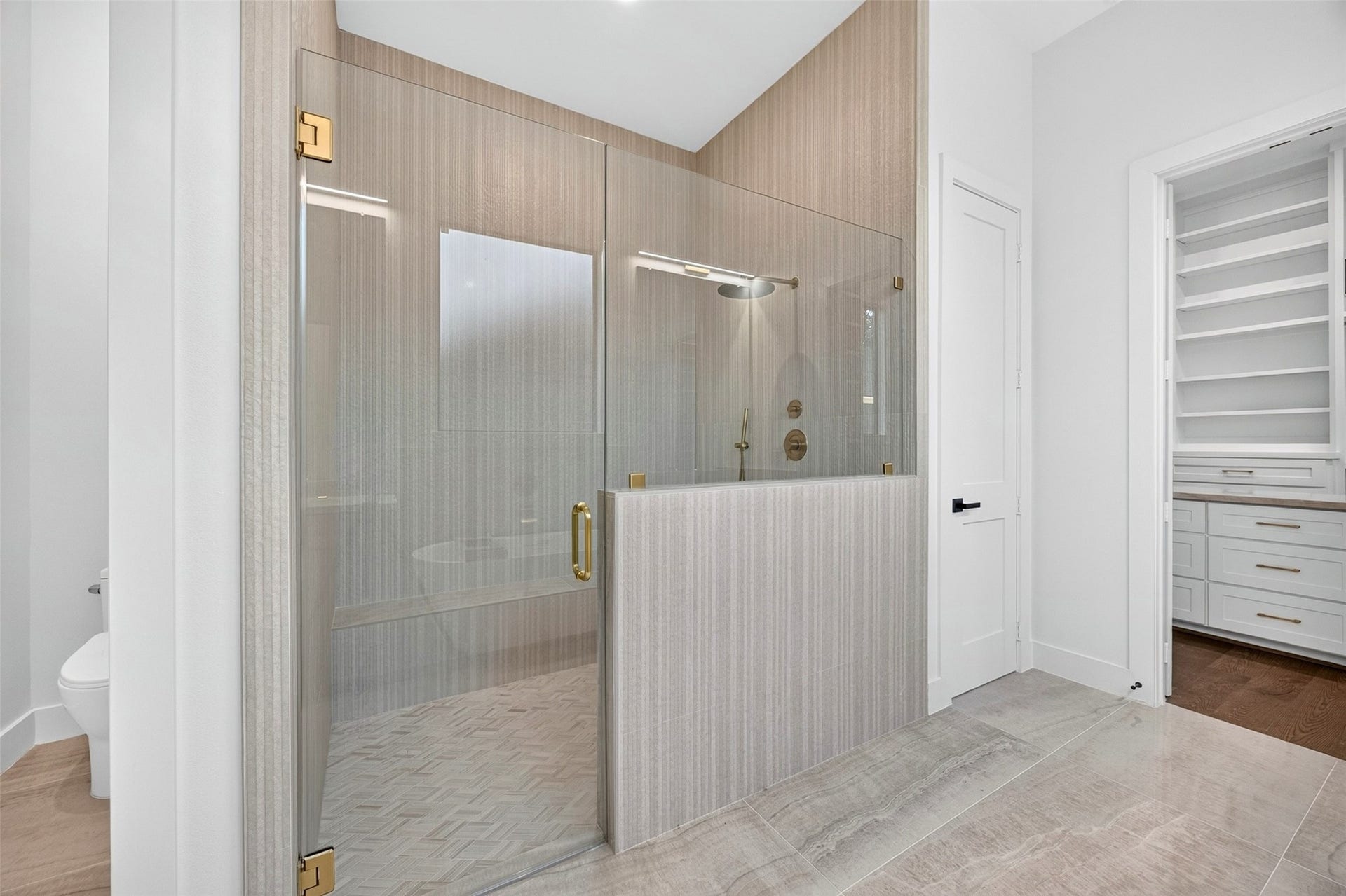 1634 Antoine Drive, Houston, TX 77055 1634 Antoine Drive, Houston, TX 77055