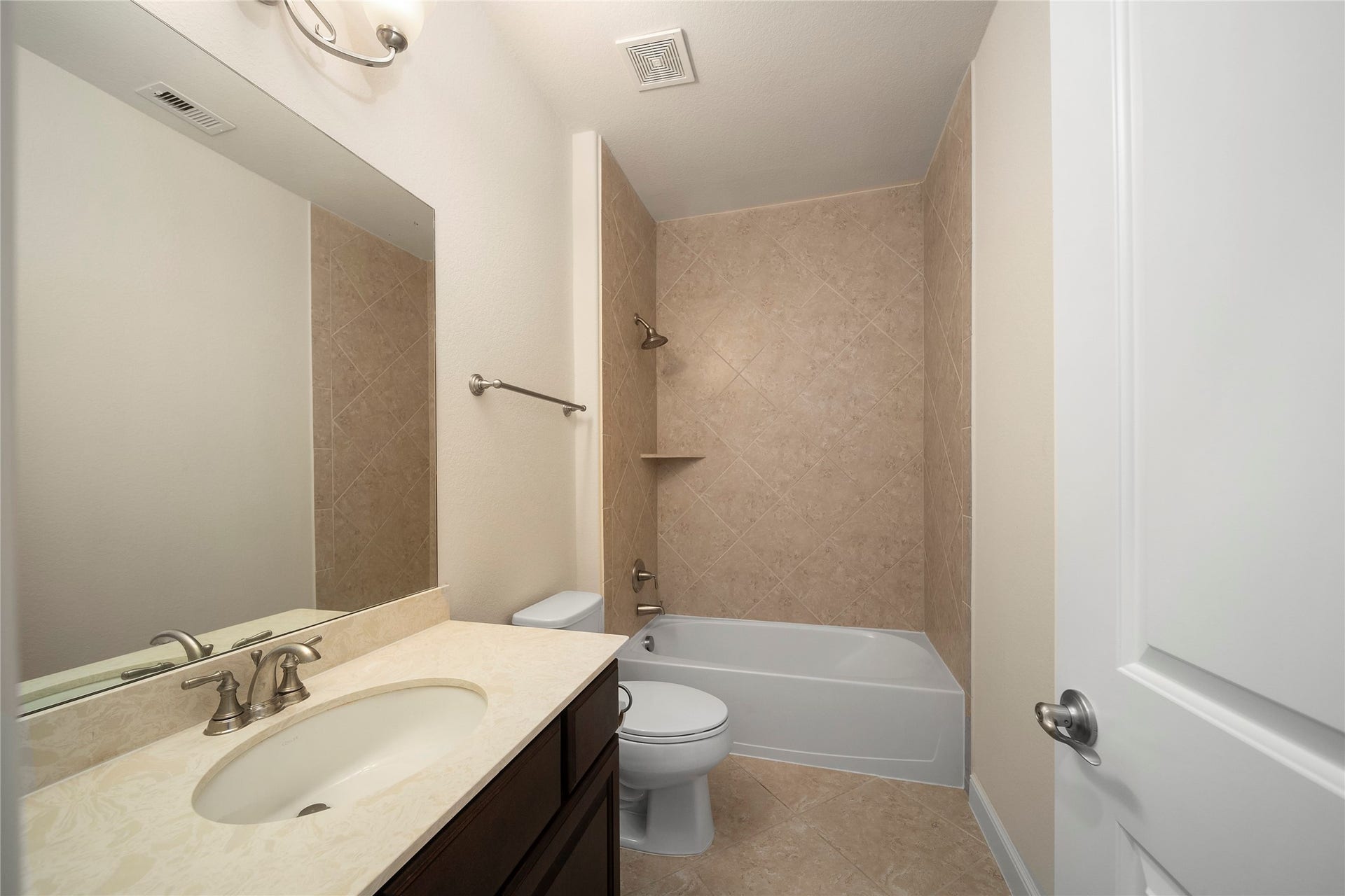 5014 Harvest Chase Lane, Sugar Land, TX 77479 5014 Harvest Chase Lane, Sugar Land, TX 77479