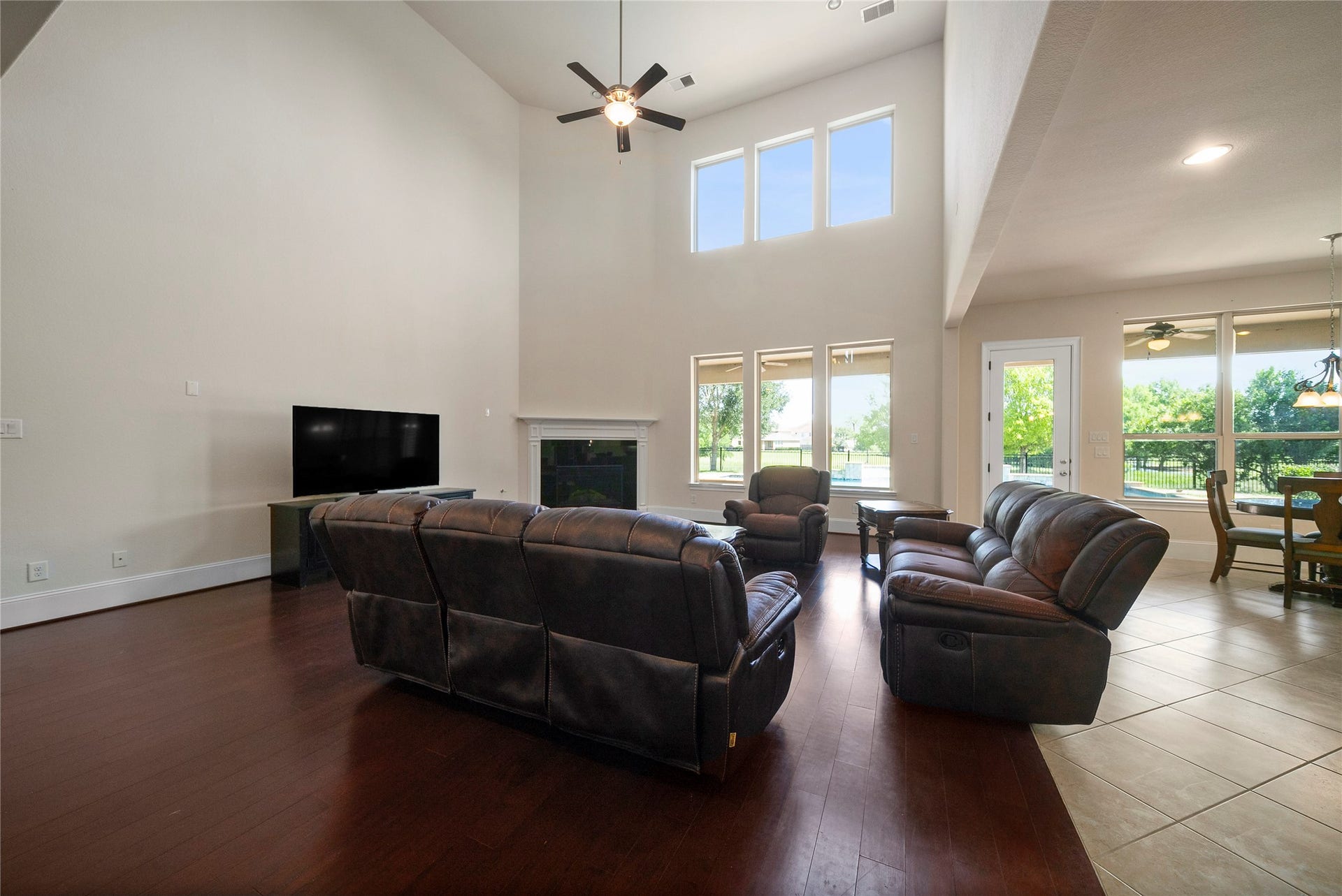 5014 Harvest Chase Lane, Sugar Land, TX 77479 5014 Harvest Chase Lane, Sugar Land, TX 77479