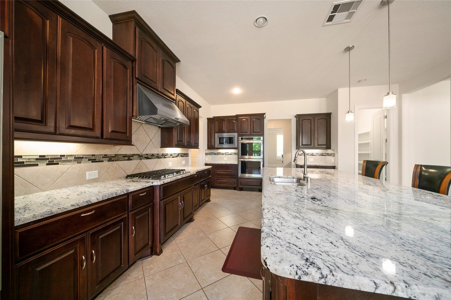 5014 Harvest Chase Lane, Sugar Land, TX 77479 5014 Harvest Chase Lane, Sugar Land, TX 77479