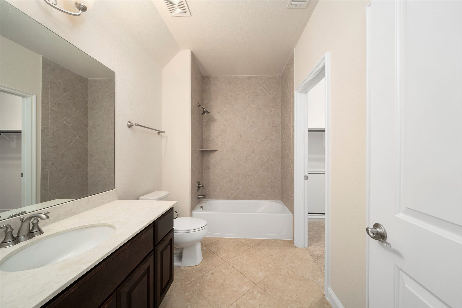 5014 Harvest Chase Lane, Sugar Land, TX 77479 5014 Harvest Chase Lane, Sugar Land, TX 77479