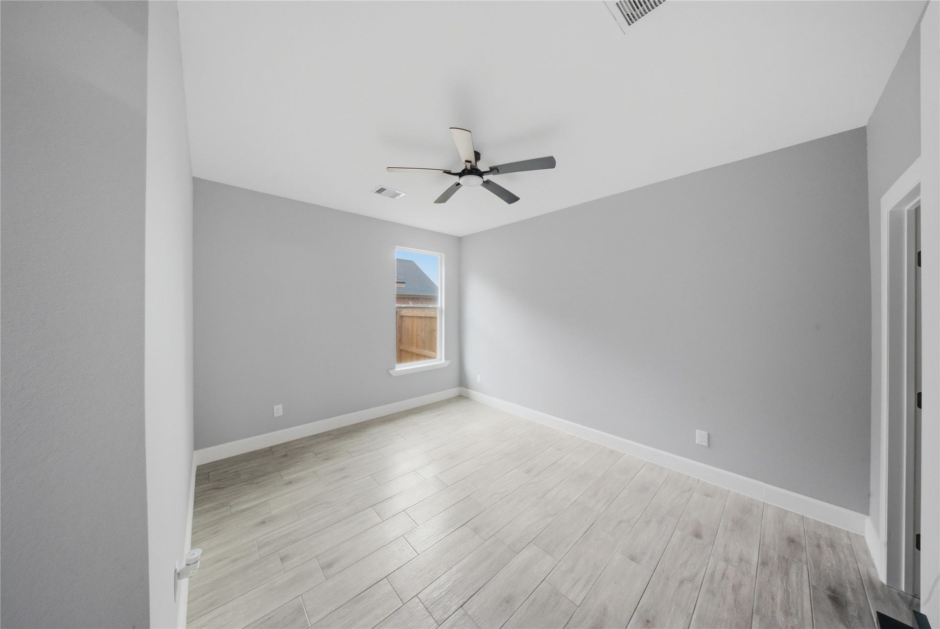 5014 E Meadow Drive, Deer Park, TX 77536 5014 E Meadow Drive, Deer Park, TX 77536