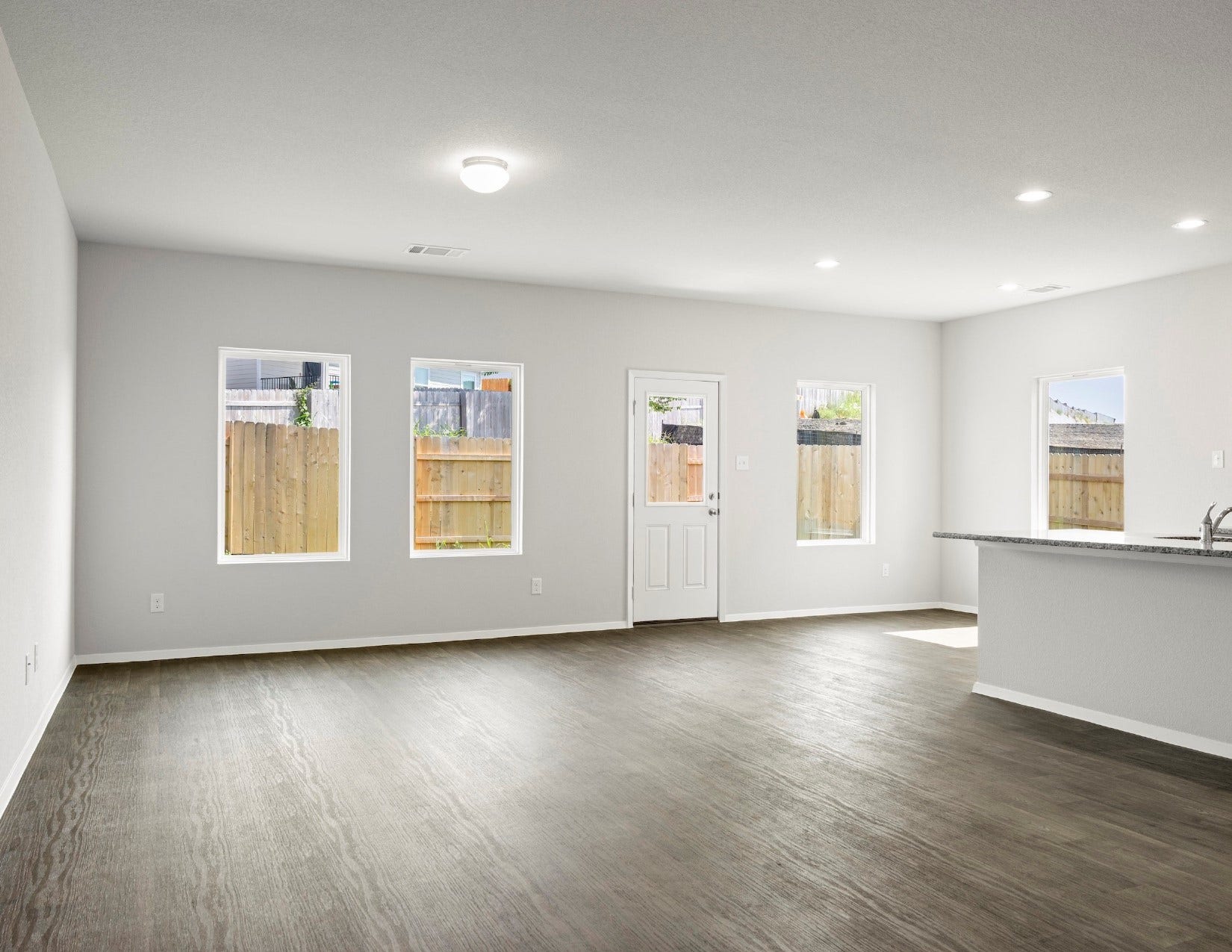 Living area 2